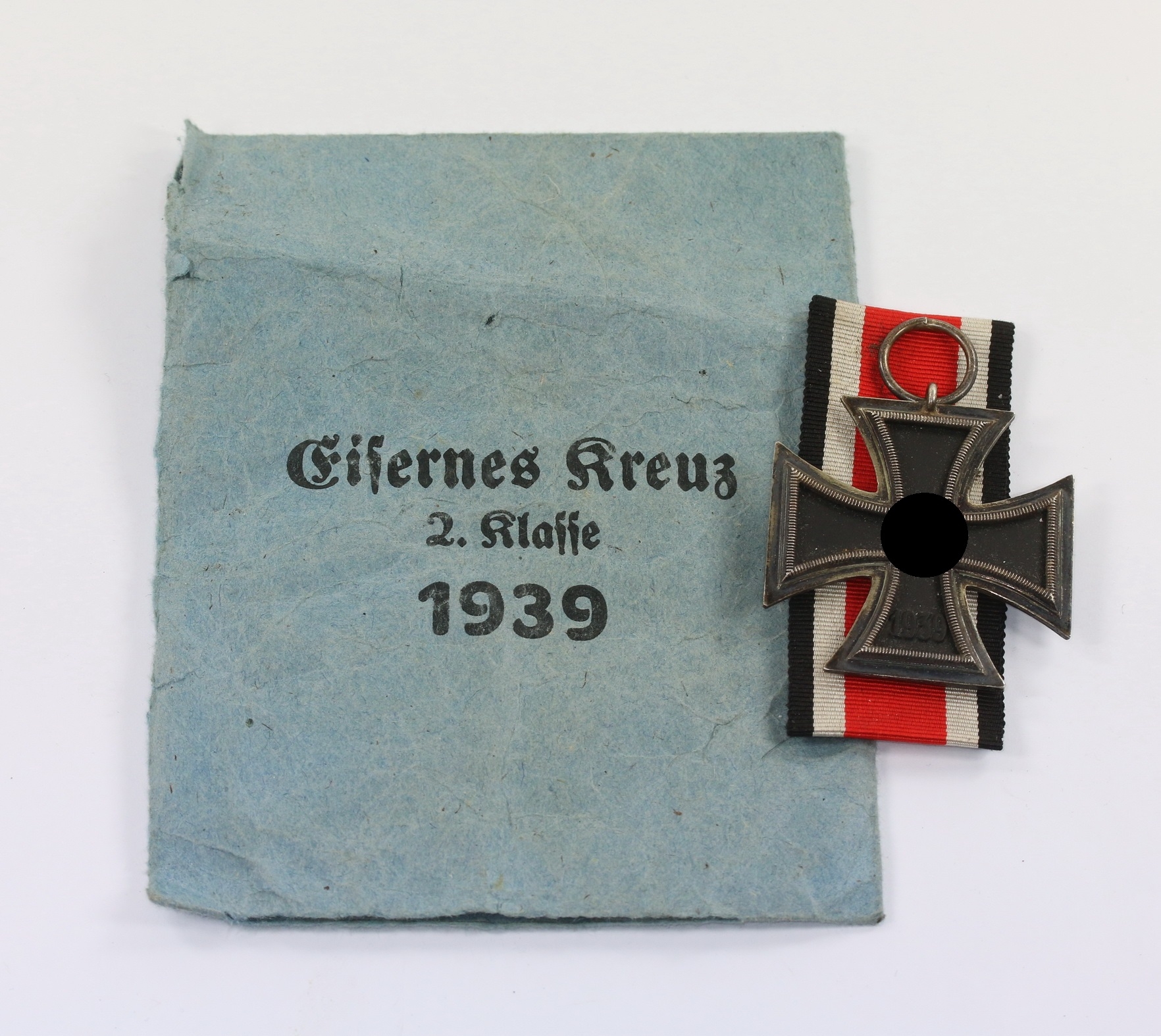 eisernes_kreuz_2 Eisernes Kreuz 2. Klasse 1939, in Verleihungstüte E. Fred. Wiedmann Frankfurt a. M. – Bild 1