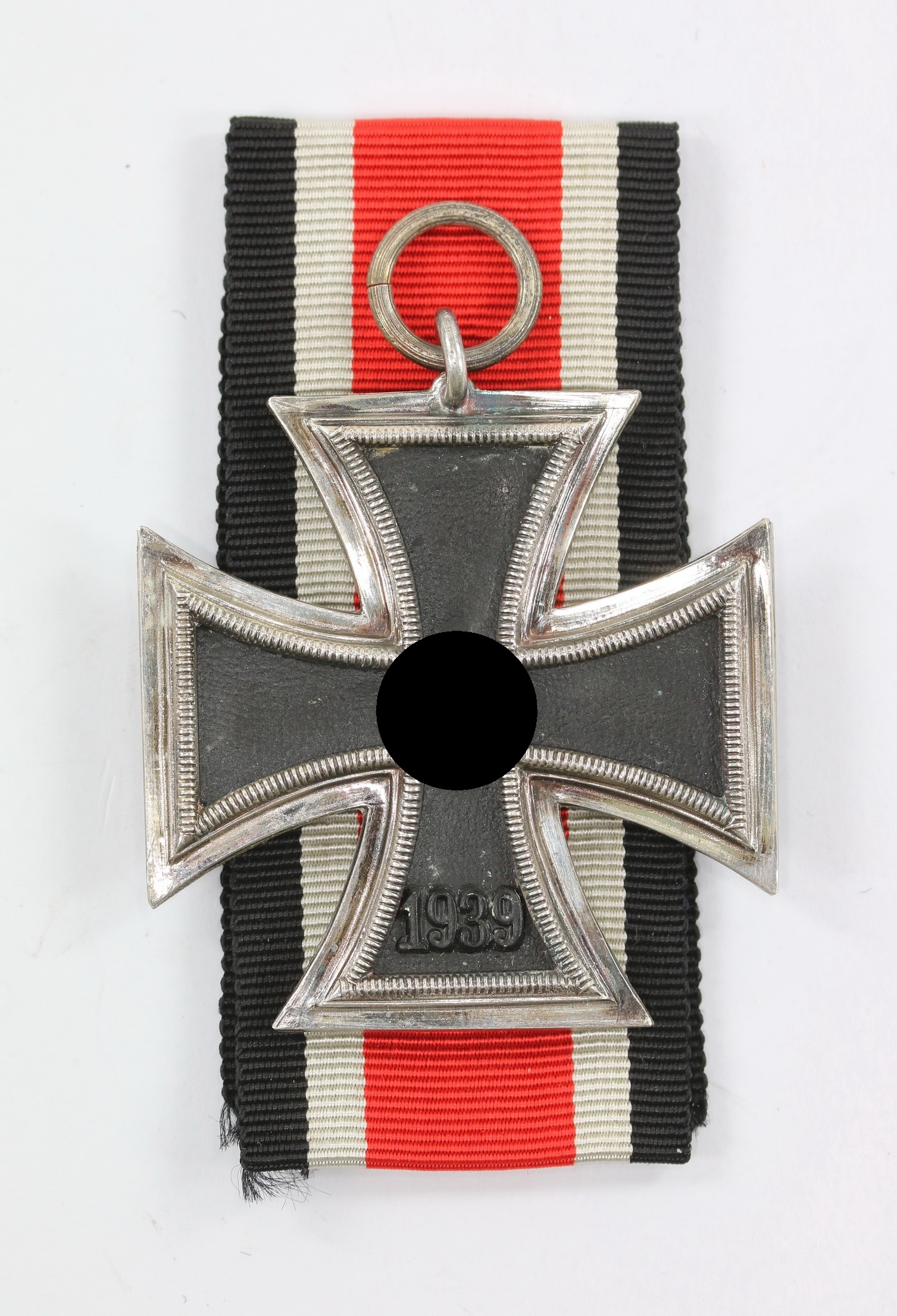Eisernes Kreuz 2. Klasse 1939, Variante mit der runden "3", "Raue"  Varinate – Bild 1