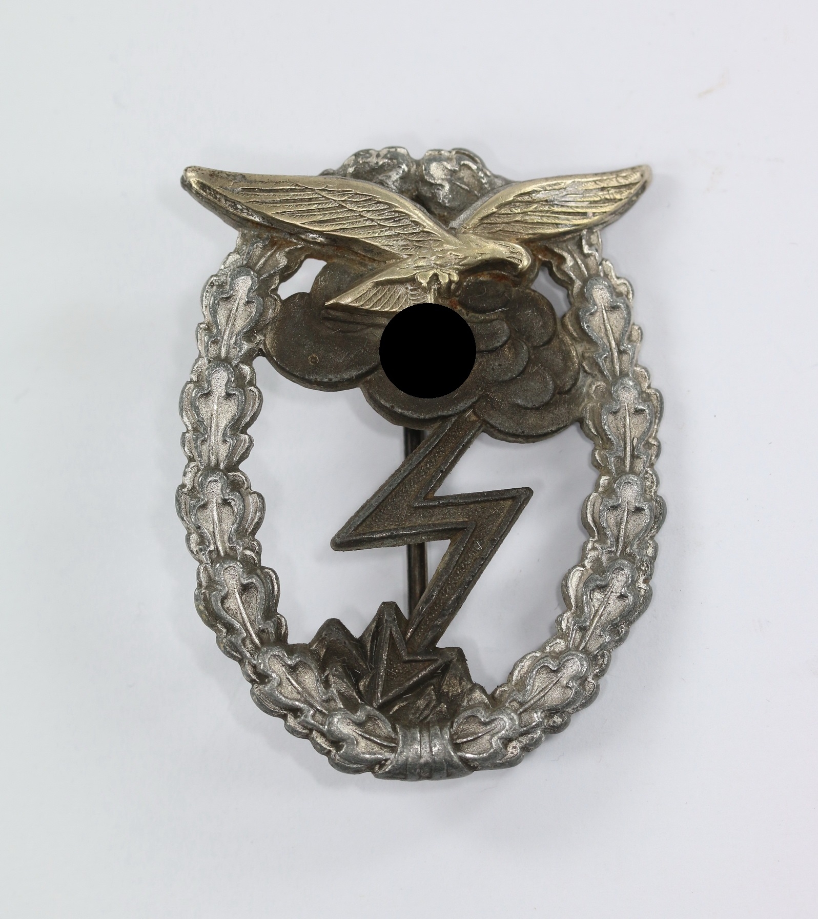 erdkampfabzeichen_hersteller_g Erdkampfabzeichen der Luftwaffe, Hst, Osang – Bild 1