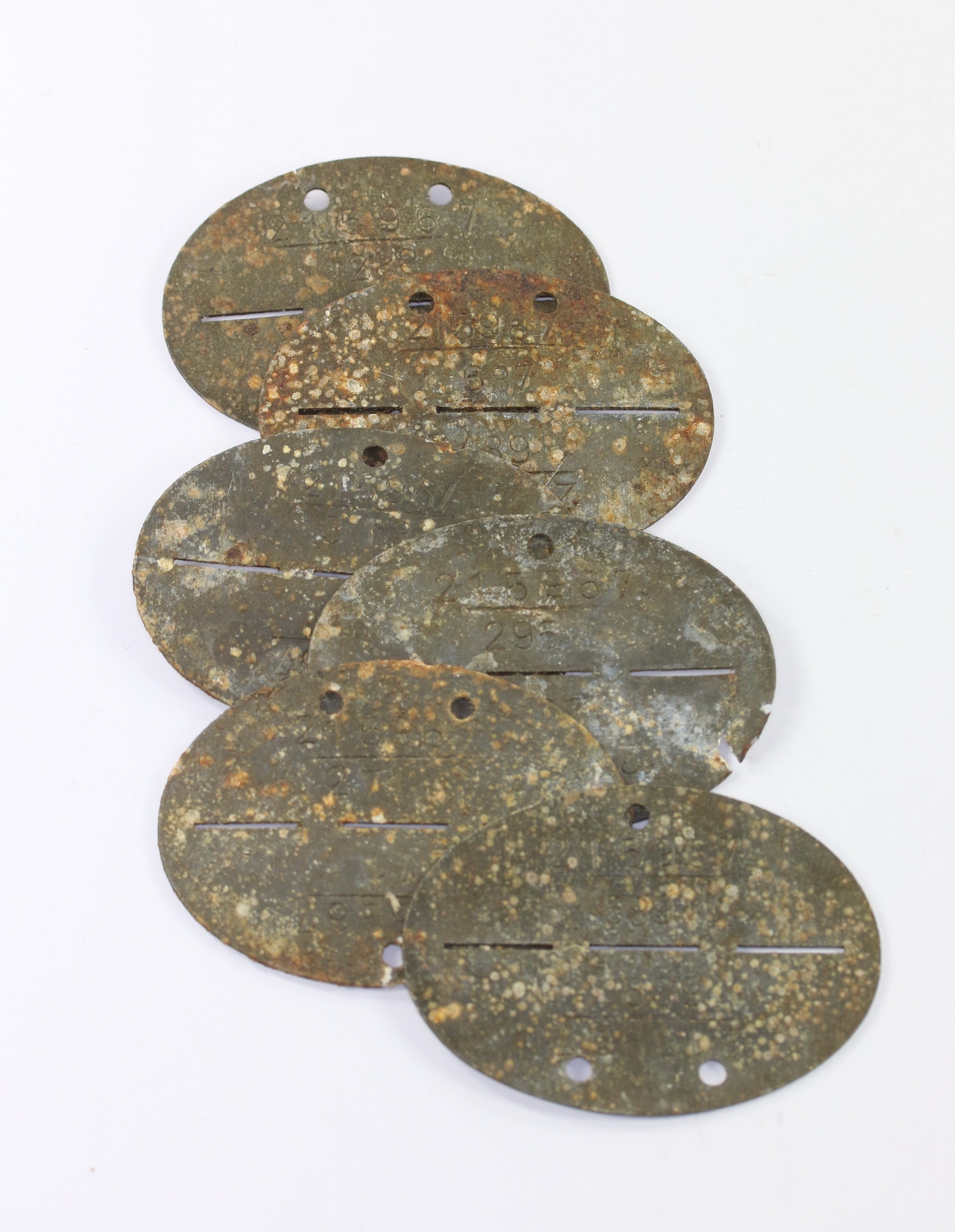 erkennungsmarke_luftwaffe_fallschirmschule_wittstock_1_ Erkennungsmarke, Luftwaffe, kodiert, Fallschirmjäger (Hortfund) – Bild 1