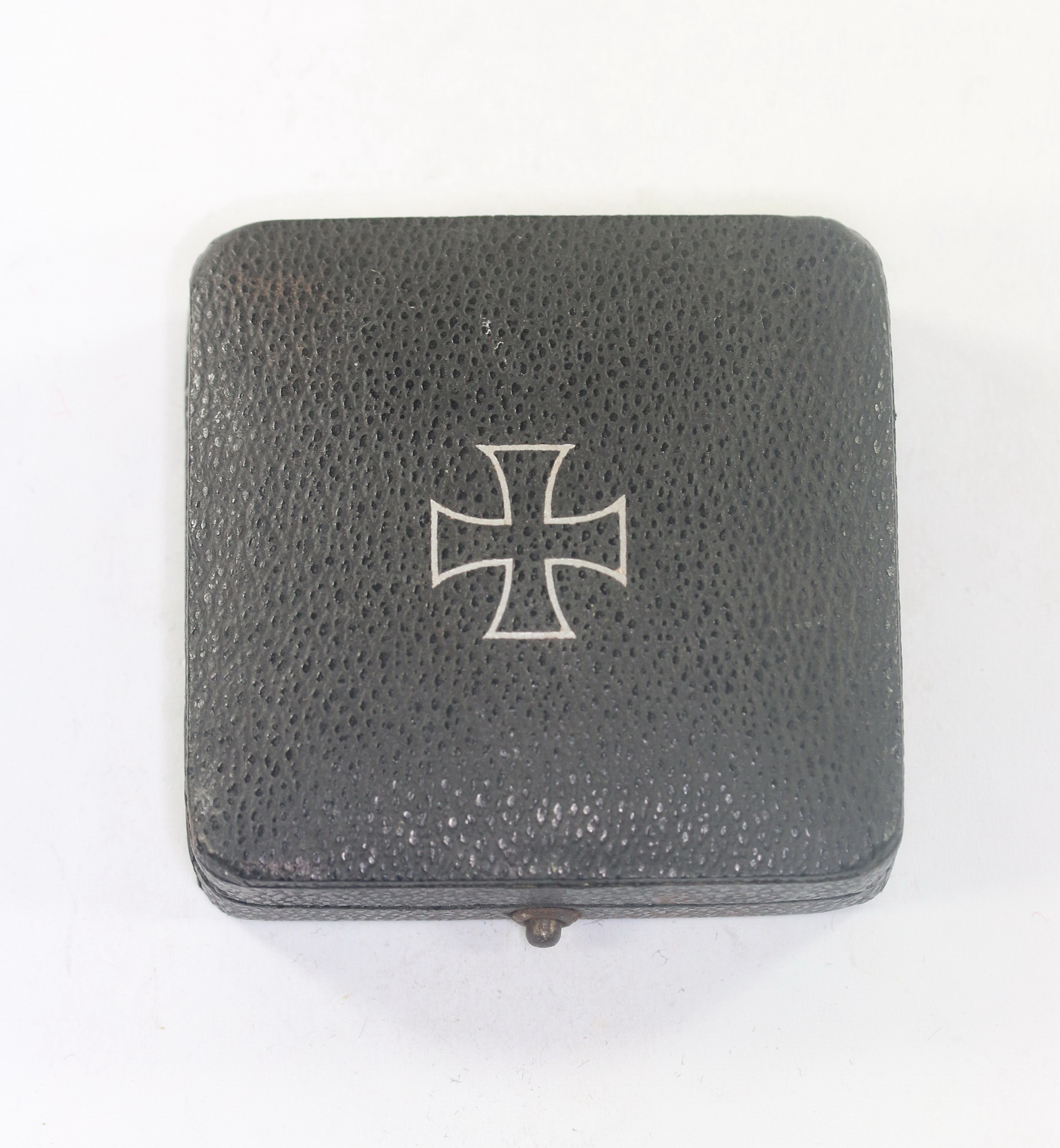 etui_eisernes_kreuz_1 Etui Eisernes Kreuz 1. Klasse 1939, gewölbter Deckel – Bild 1