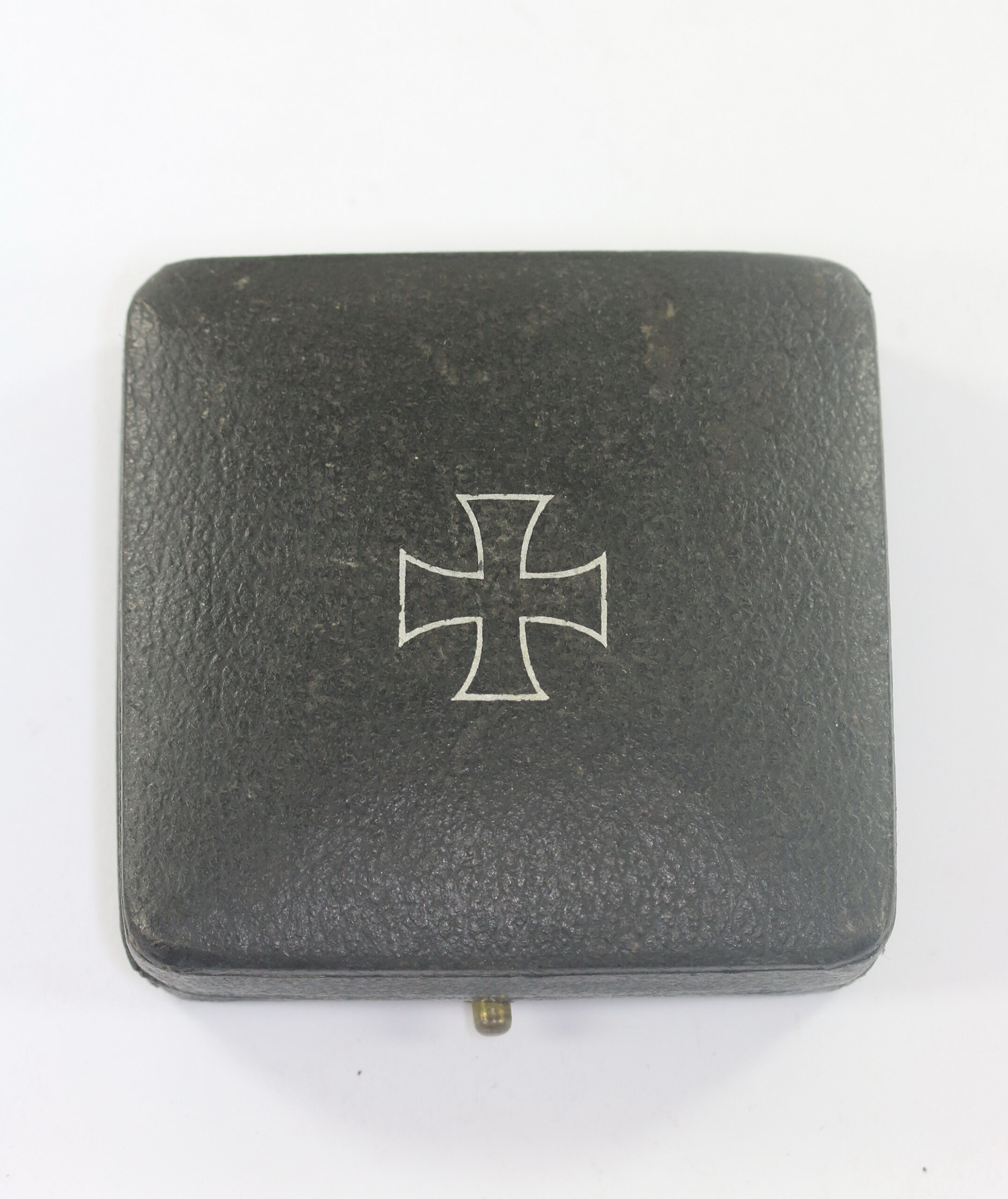 etui_eisernes_kreuz_1 Etui Eisernes Kreuz 1. Klasse 1939, gewölbter Deckel – Bild 1