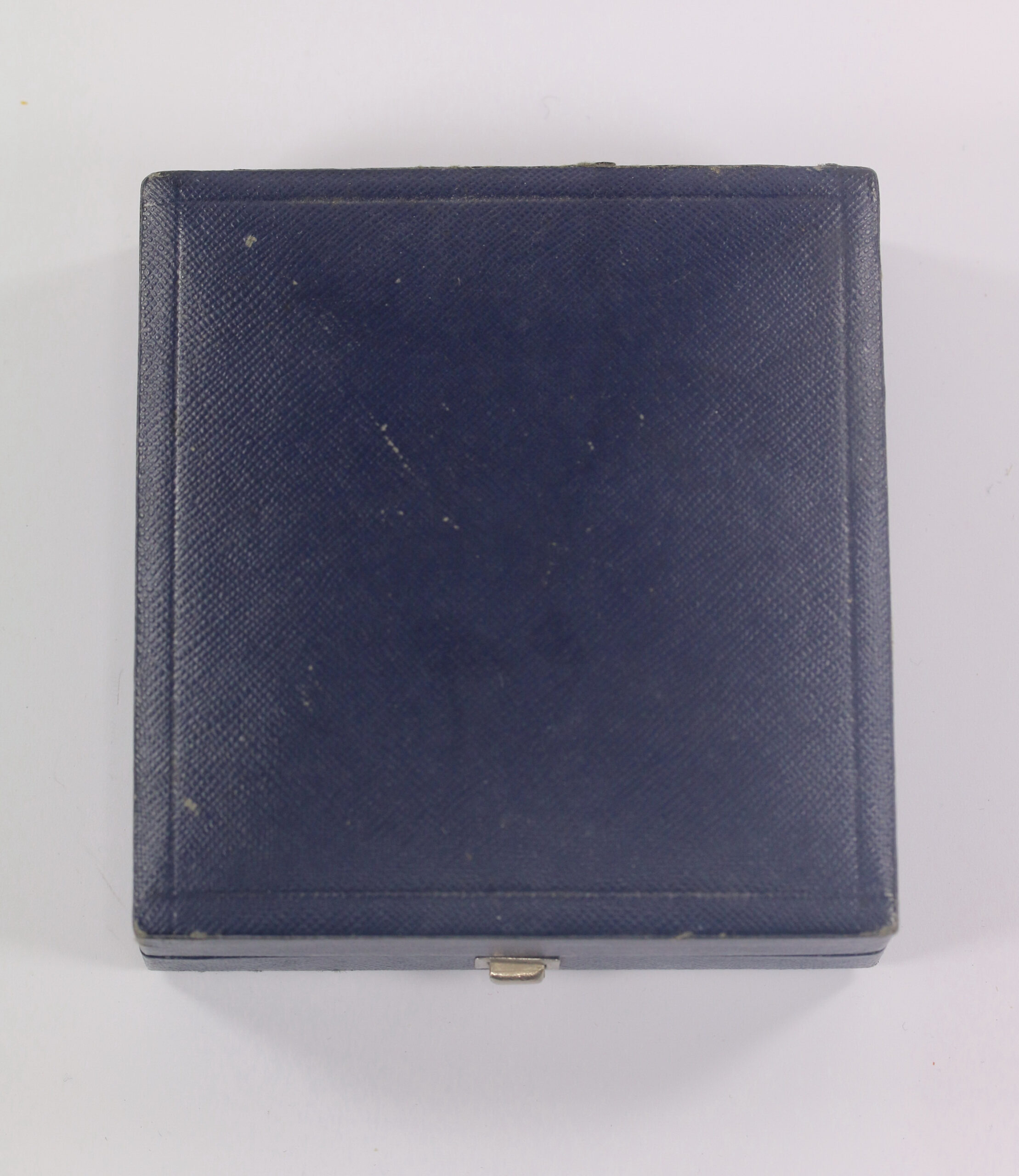 etui_f_r_ein_spanienkreuz_in_silber_1_ Etui für ein Spanienkreuz in Silber – Bild 1