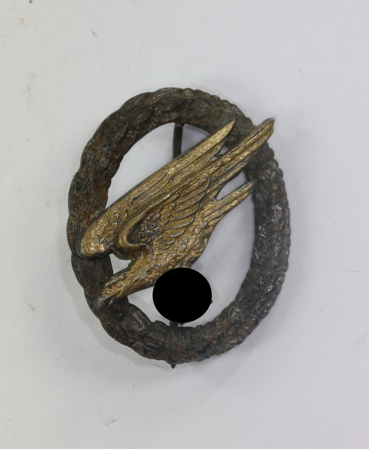 fallschirmsch_tzenabzeichen_der_luftwaffe_c Fallschirmschützenabzeichen der Luftwaffe, C.E. Juncker, Berlin, Zink – Bild 1