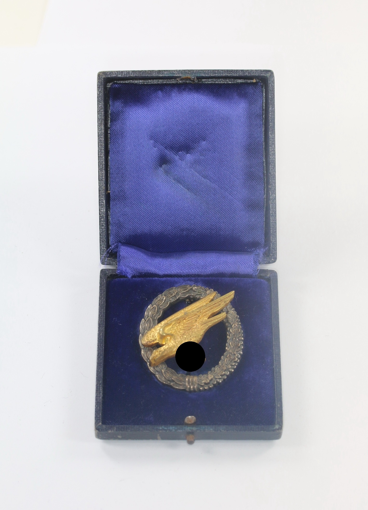 Fallschirmschützenabzeichen der Luftwaffe, C.E. Juncker, BerlinS.W., im Etui – Bild 1