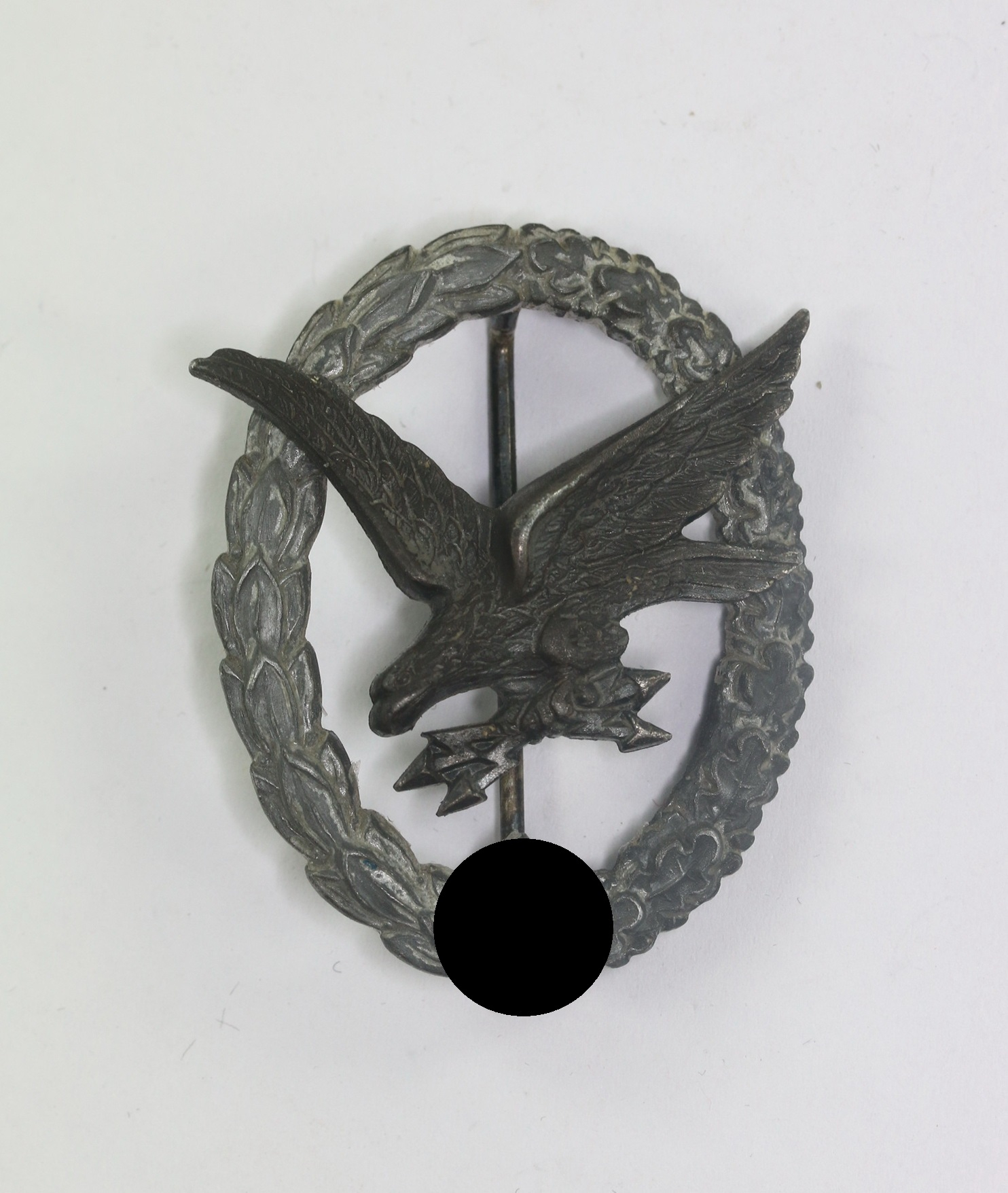 fliegersch_tzenabzeichen_mit_blitzb_ndel_hst Fliegerschützenabzeichen mit Blitzbündel, Hst. W. Deumer Lüdesncheid (Zink) – Bild 1