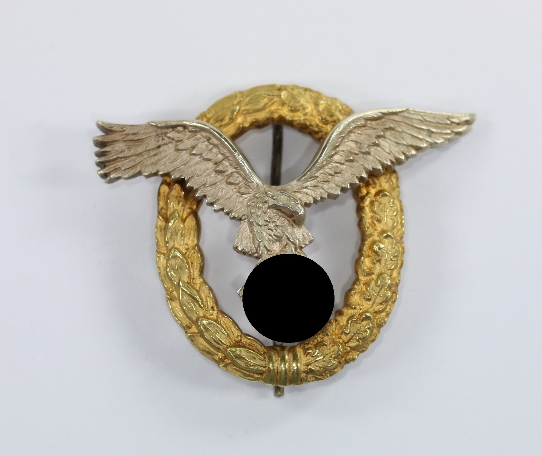 flugzeugf_hrer_und_beobachterabzeichen_doppelabzeichen_hst Flugzeugführer- und Beobachterabzeichen (Doppelabzeichen), Hst. C.E. Juncker (J.2) – Bild 1