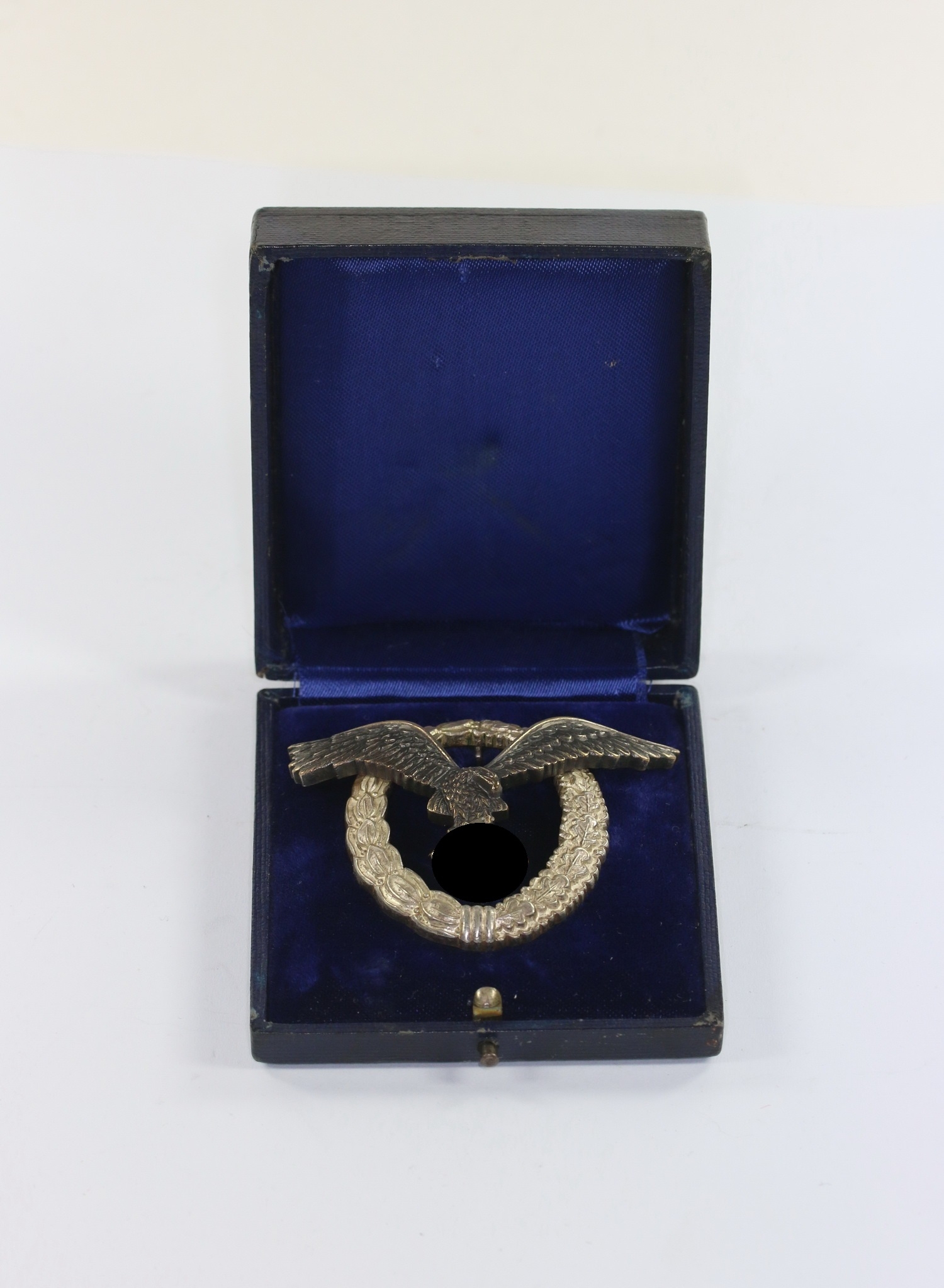flugzeugf_hrerabzeichen_der_luftwaffe_hst Flugzeugführerabzeichen der Luftwaffe, Hst. B&NL, im Etui – Bild 1