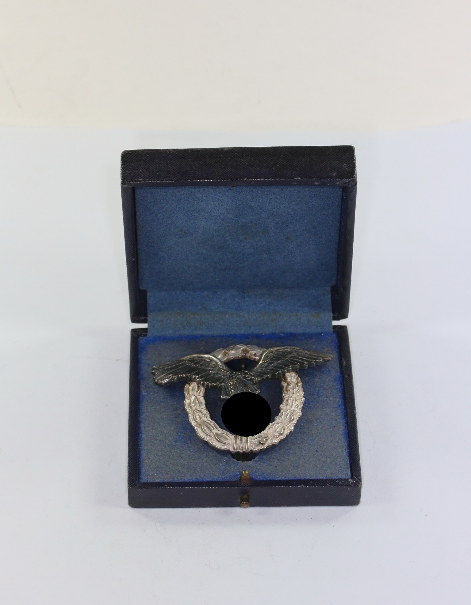 Flugzeugführerabzeichen der Luftwaffe, Hst. Brüder Schneider A.G. Wien, im Etui – Bild 1