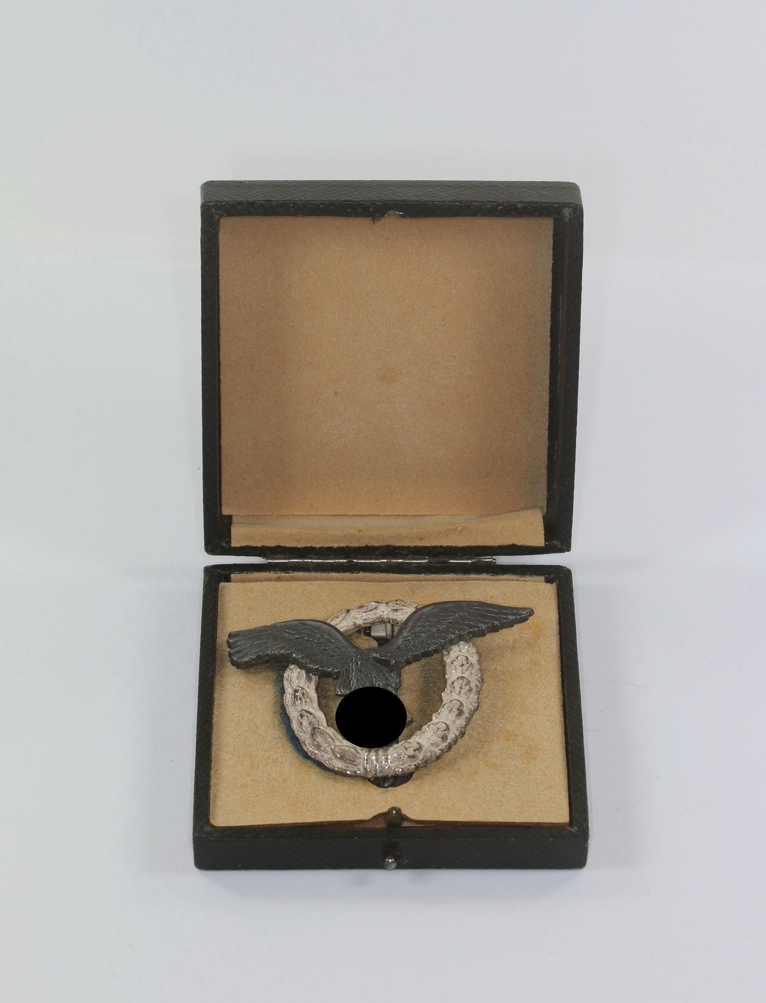 flugzeugf_hrerabzeichen_der_luftwaffe_hst Flugzeugführerabzeichen der Luftwaffe, Hst. BSW, im Etui – Bild 1