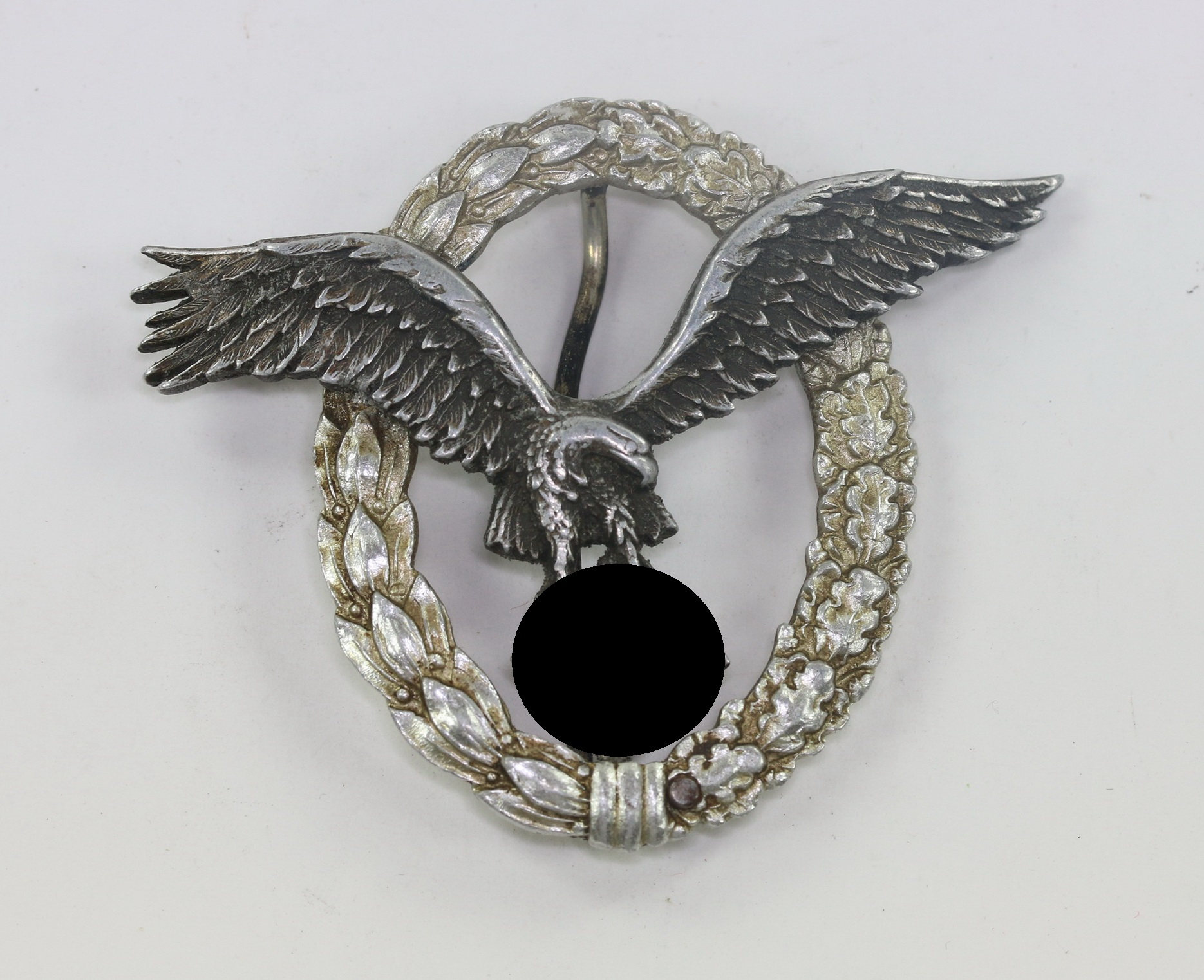 flugzeugf_hrerabzeichen_der_luftwaffe_hst Flugzeugführerabzeichen der Luftwaffe, Hst. C.E. Juncker Berlin SW, J.1, Aluminium (!) – Bild 1