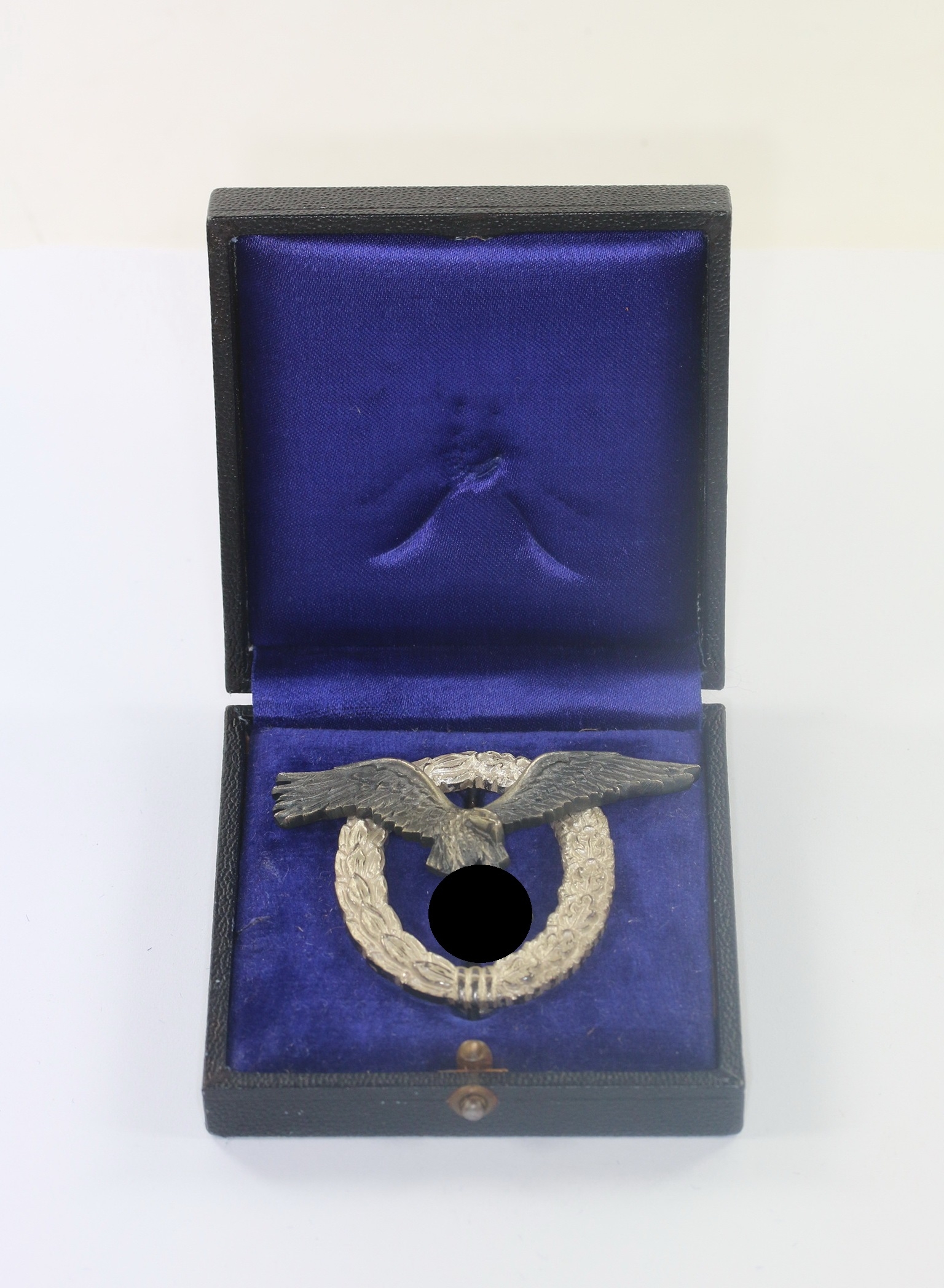 Flugzeugführerabzeichen der Luftwaffe, Hst. W. Deumer, im Deumer Etui – Bild 1