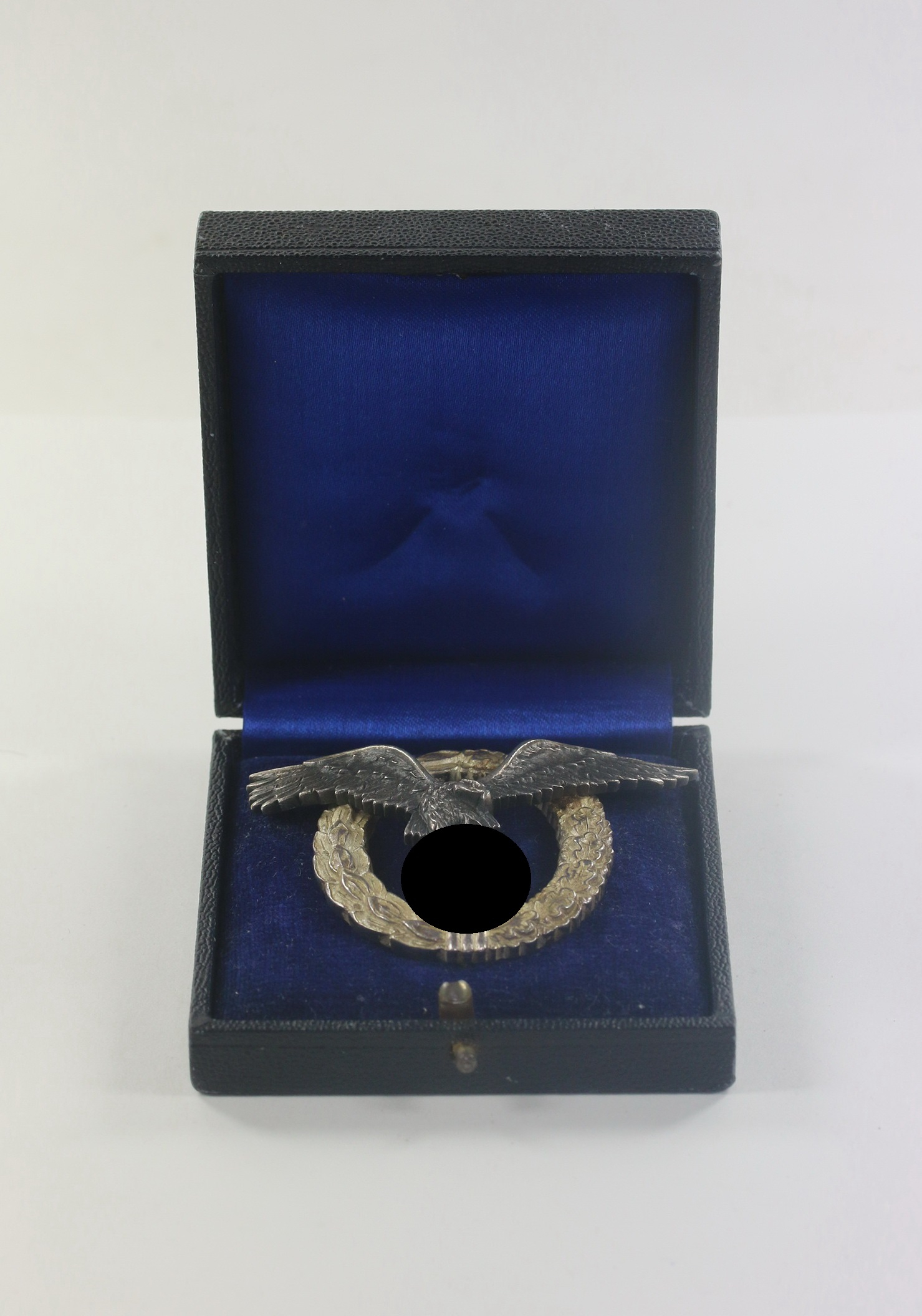 Flugzeugführerabzeichen der Luftwaffe, Hst. W. Deumer Lüdenscheid, im Etui – Bild 1