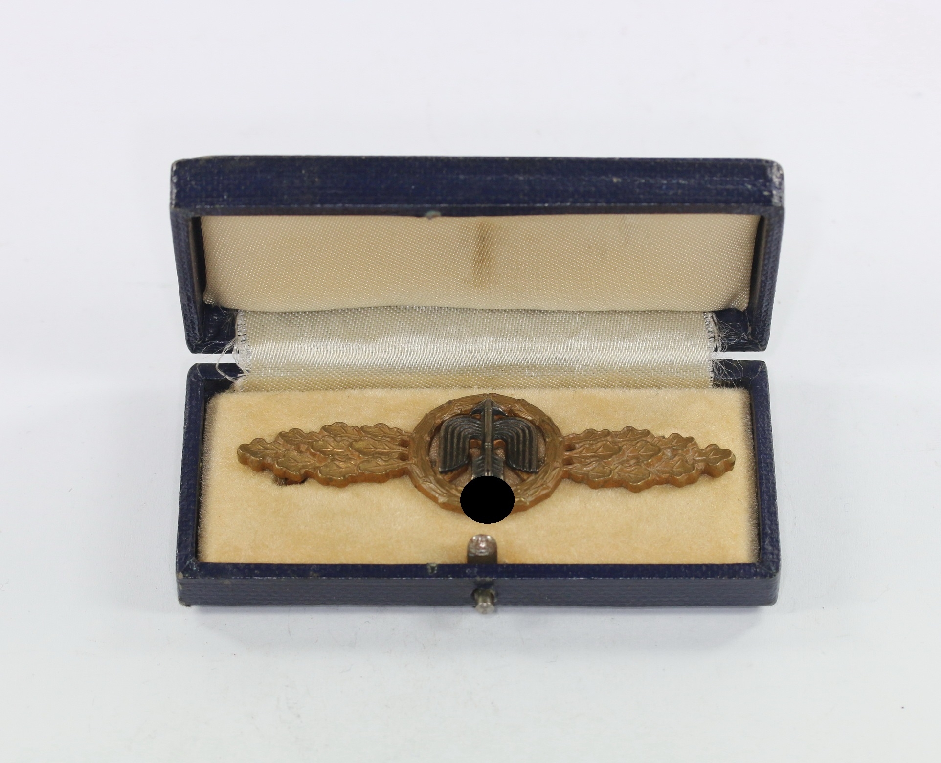 frontflugspange_f_r_j_ger_in_bronze_im_etui_1__1 Frontflugspange für Jäger in Bronze, im Etui – Bild 1