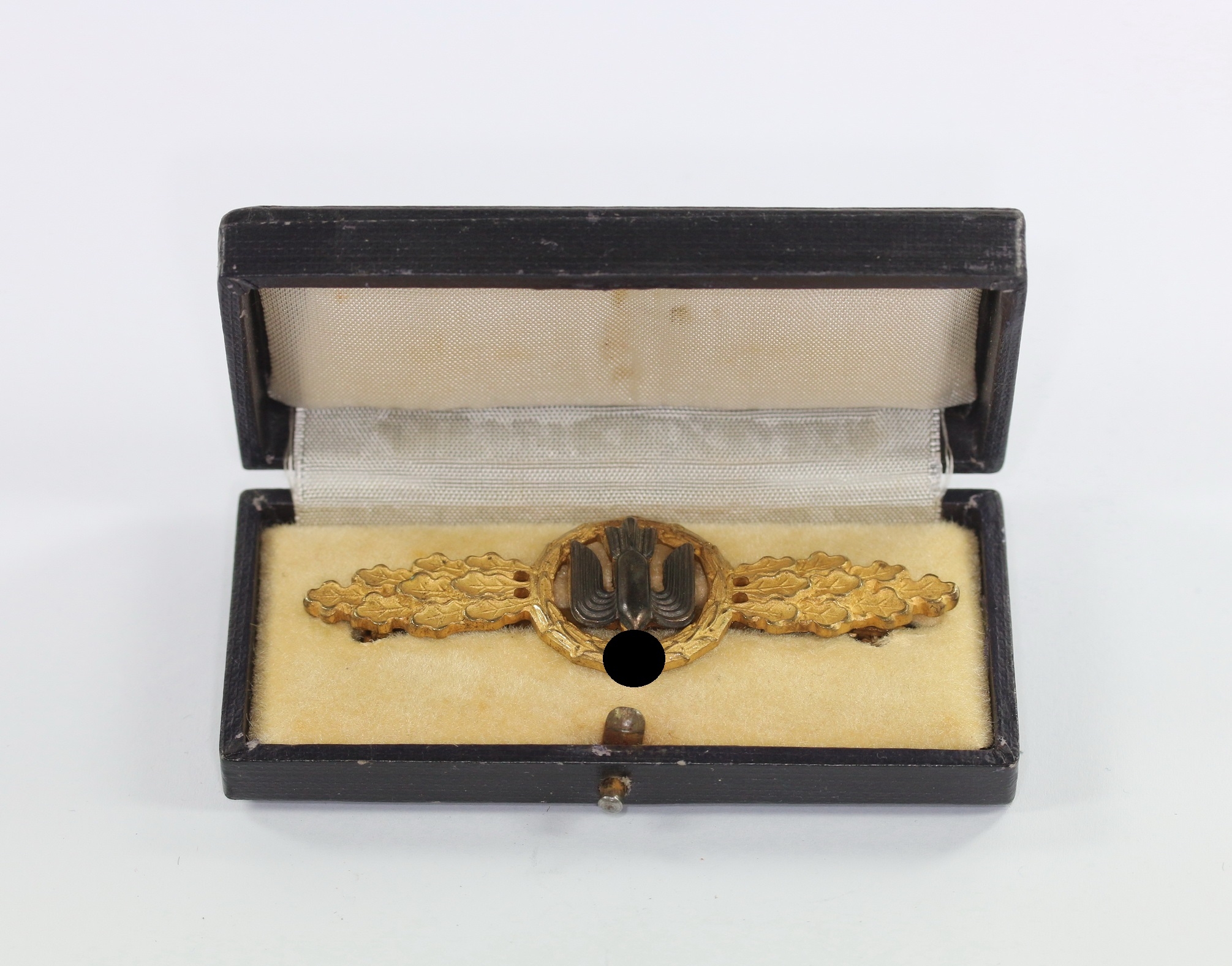 Frontflugspange für Kampfflieger in Gold, im Etui – Bild 1