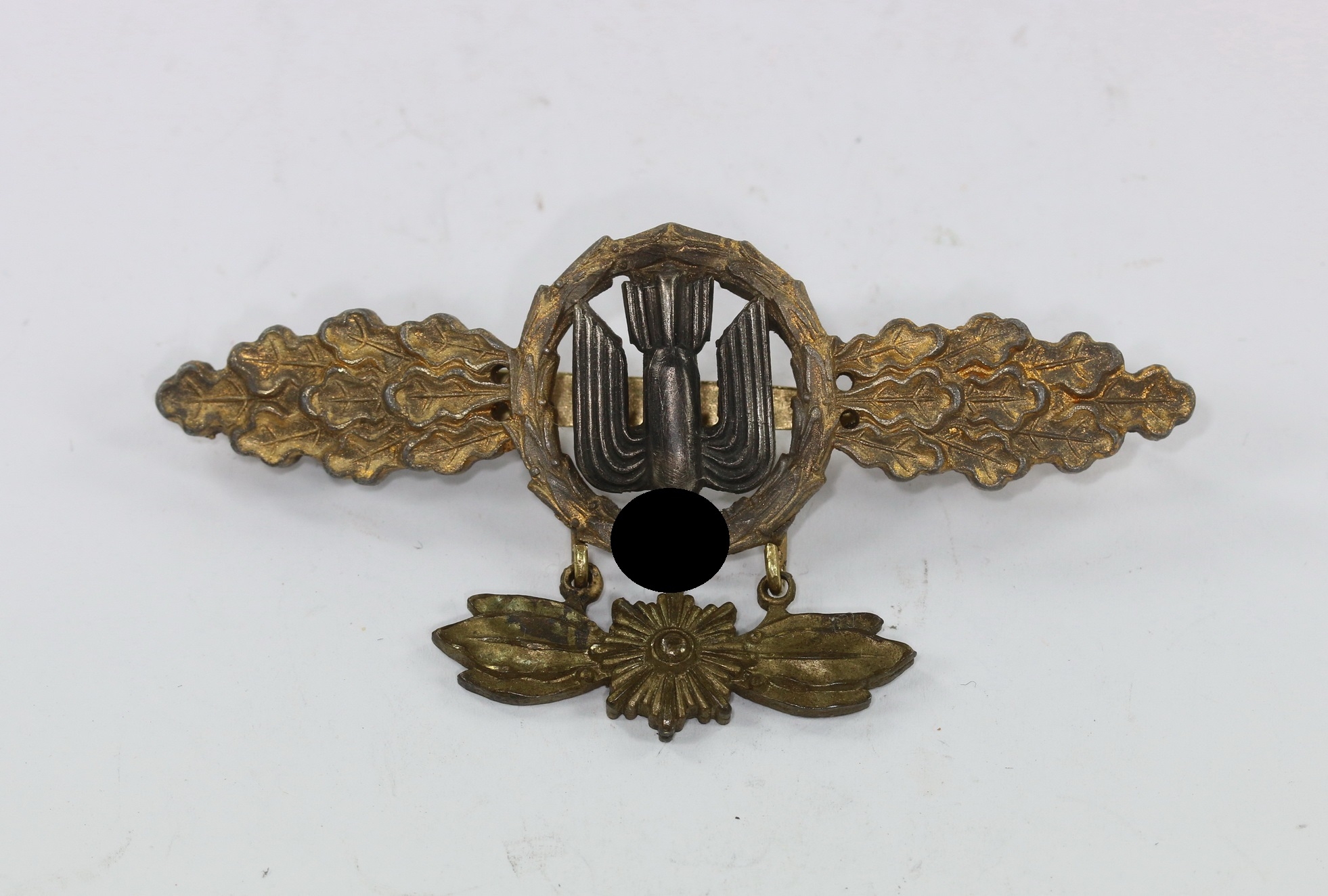 Frontflugspange für Kampfflieger in Gold, mit Stern Anhänger, FLL – Bild 1