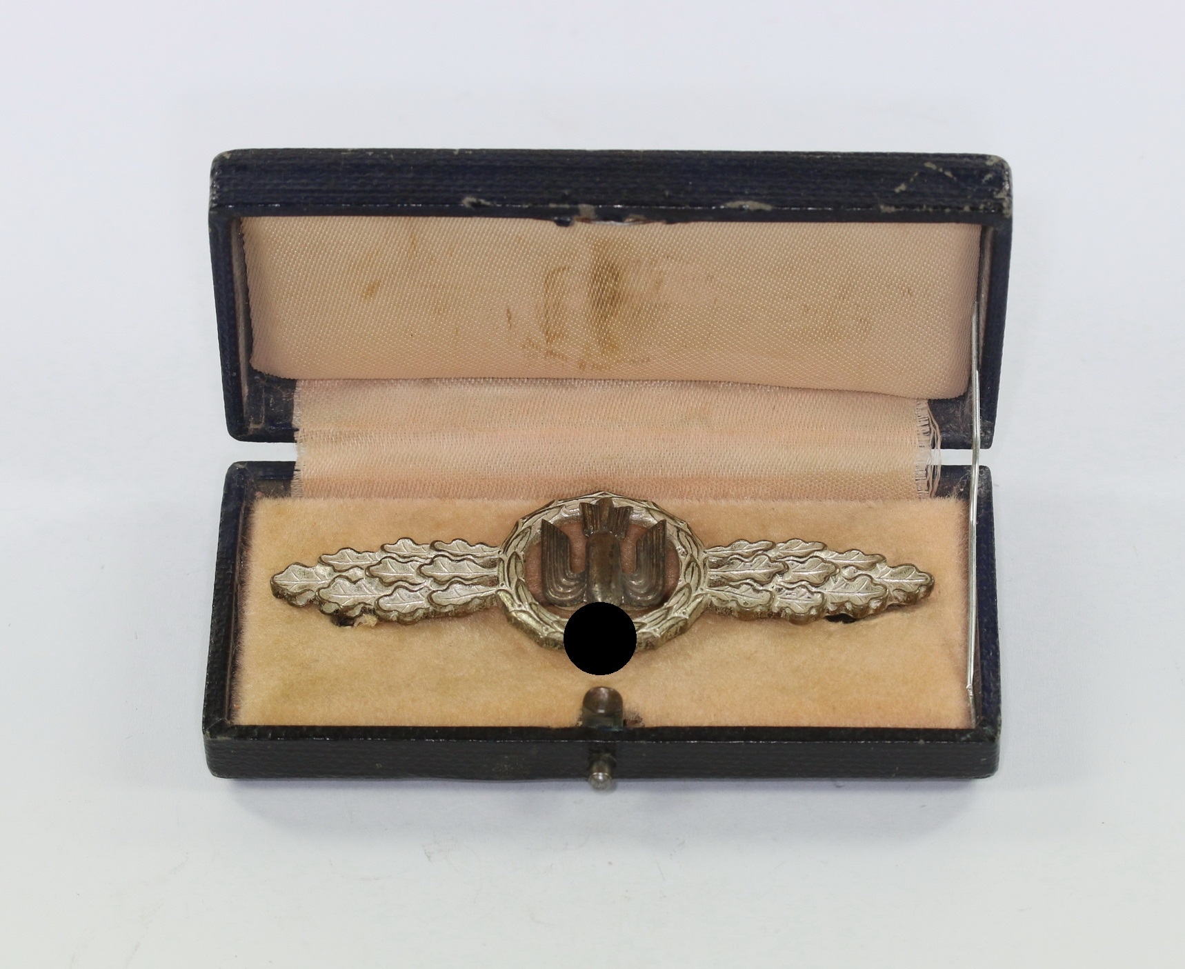 Frontflugspange für Kampfflieger in silber, Hst. R.S.S.,im Etui – Bild 1