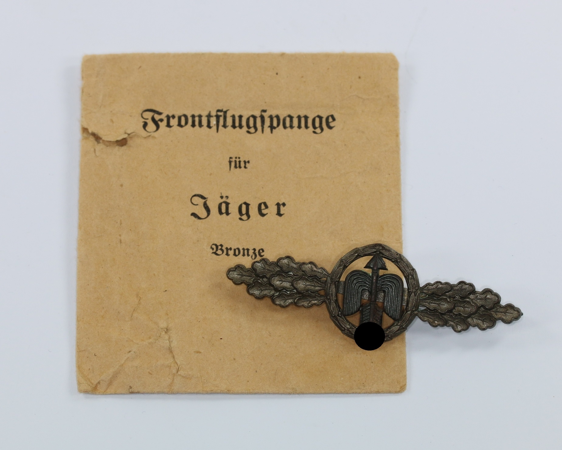 frontflugspange_jaeger_in_bronze_hersteller_g Frontflugspange für Jäger in Bronze, Hst. Osang, in Verleihungstüte Osang – Bild 1