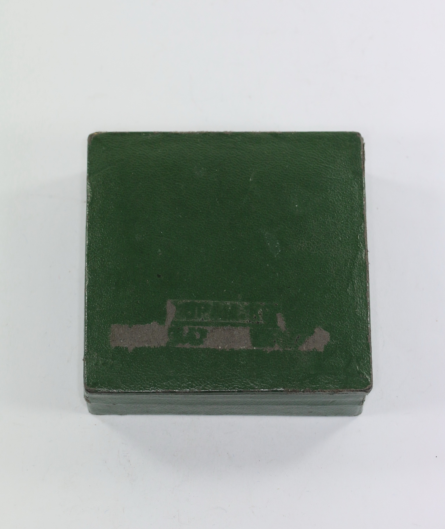 Grünes Etui für das Spanienkreuz in Bronze – Bild 1