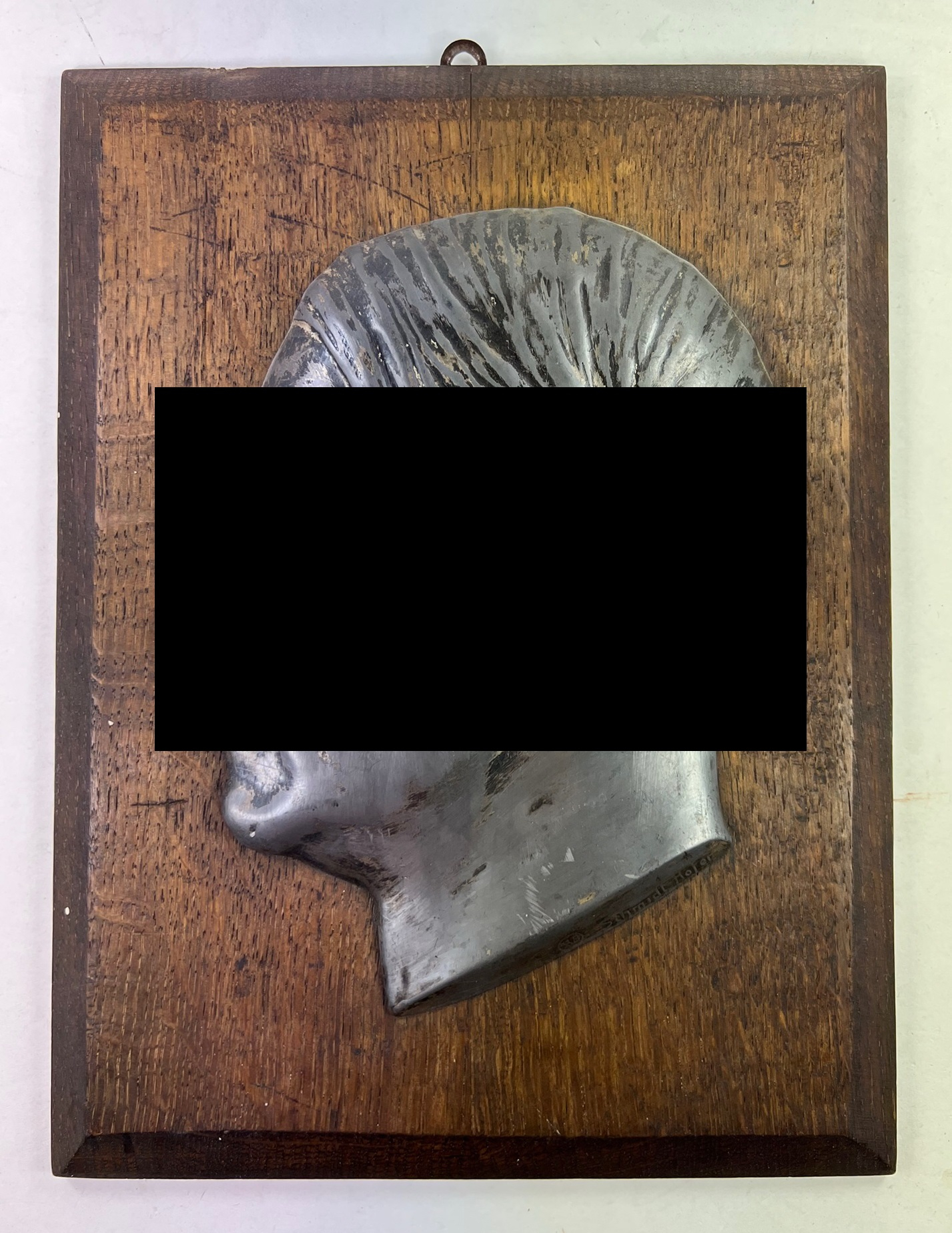 Großes Relief Adolf Hitlers, des Künstlers HB Schmidt-Hofer, Zink auf Holz – Bild 1
