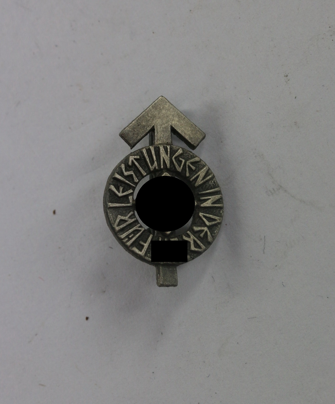 Hitlerjugend (HJ), 16 mm Miniatur Leistungsabzeichen in Silber, Hst. RZM M1/34 (Karl Wurster, Markneukirchen) – Bild 1