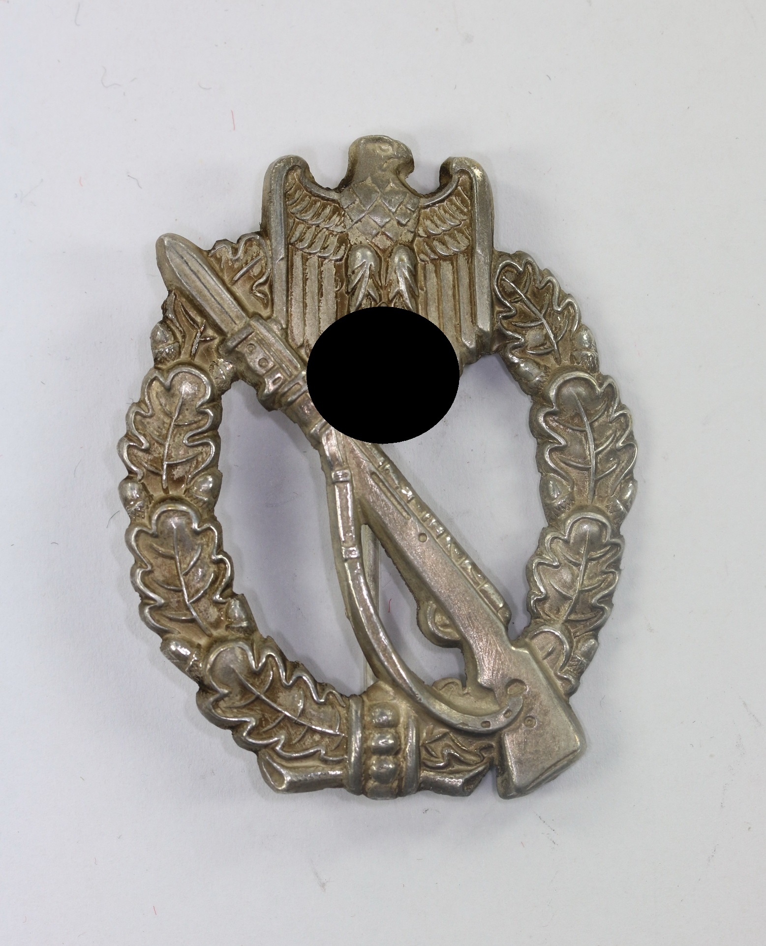 Infanterie Sturmabzeichen in Silber, Schauerte & Hohfeld (Daisy 1), Buntmetall (!) – Bild 1