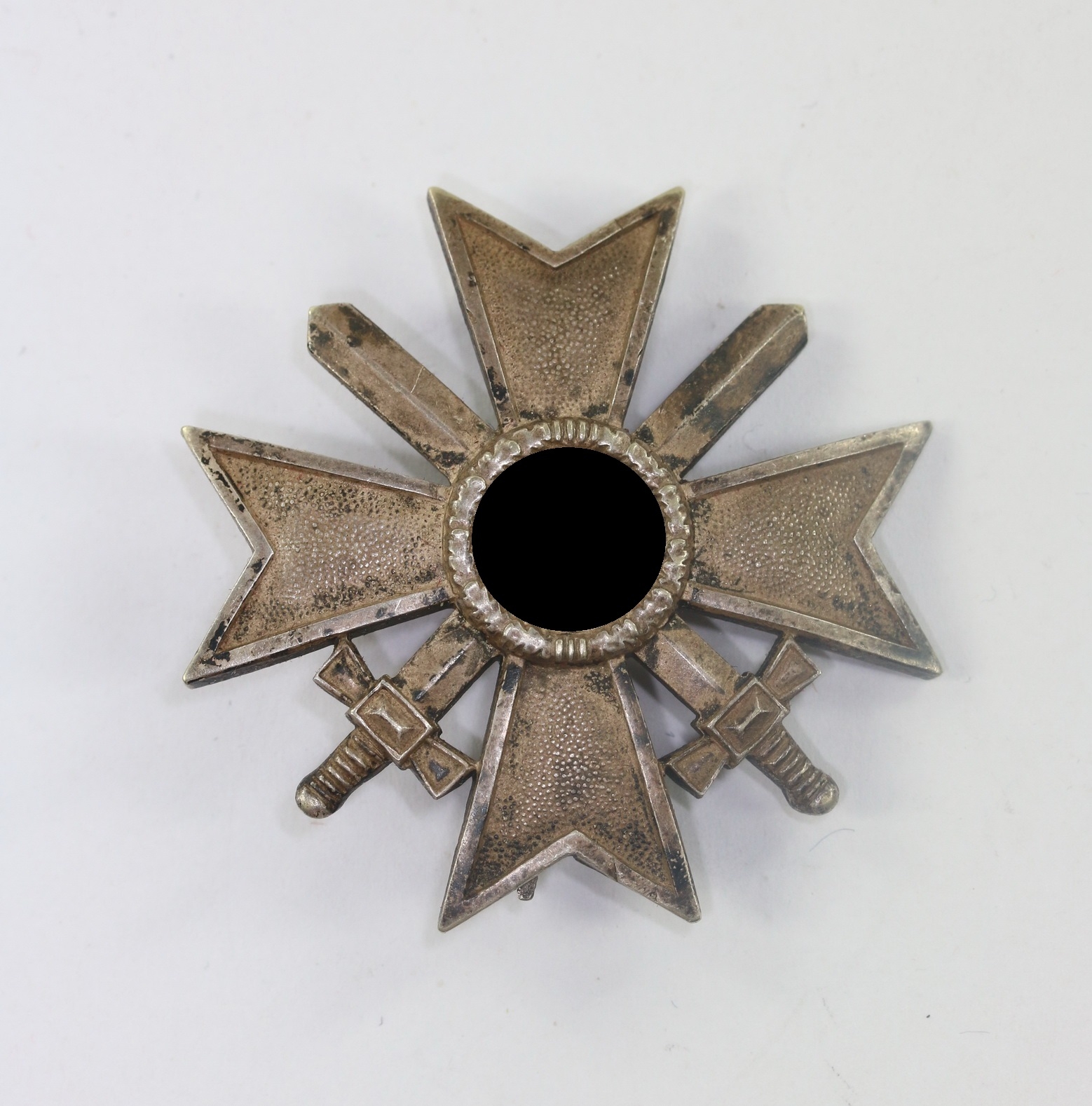  Kriegsverdienstkreuz 1. Klasse mit Schwertern, Hst. 15 (Friedrich Orth, Wien) – Bild 1