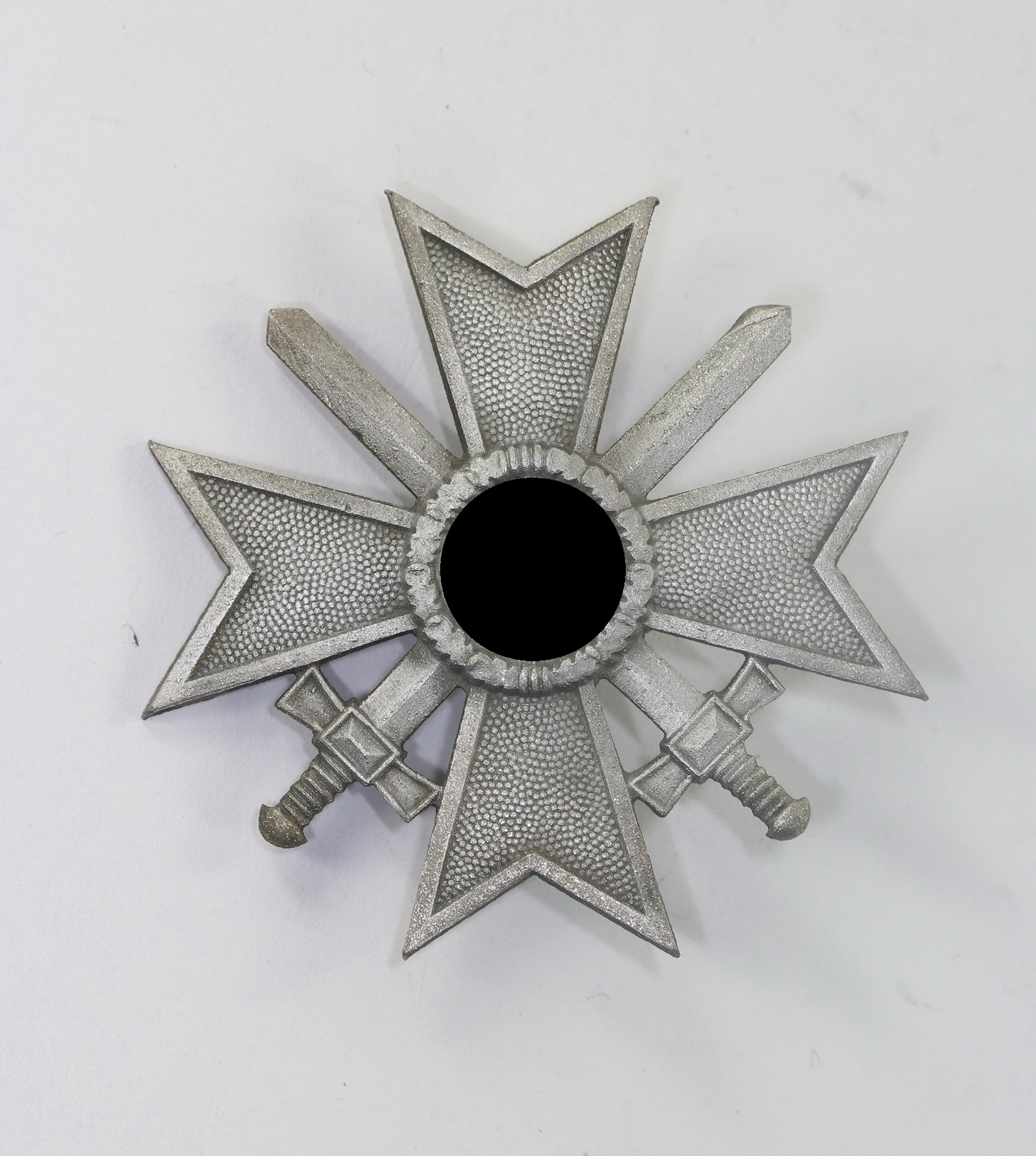 Kriegsverdienstkreuz 1. Klasse mit Schwertern, Hst. 4 (Steinhauer & Lück, Lüdenscheid) – Bild 1