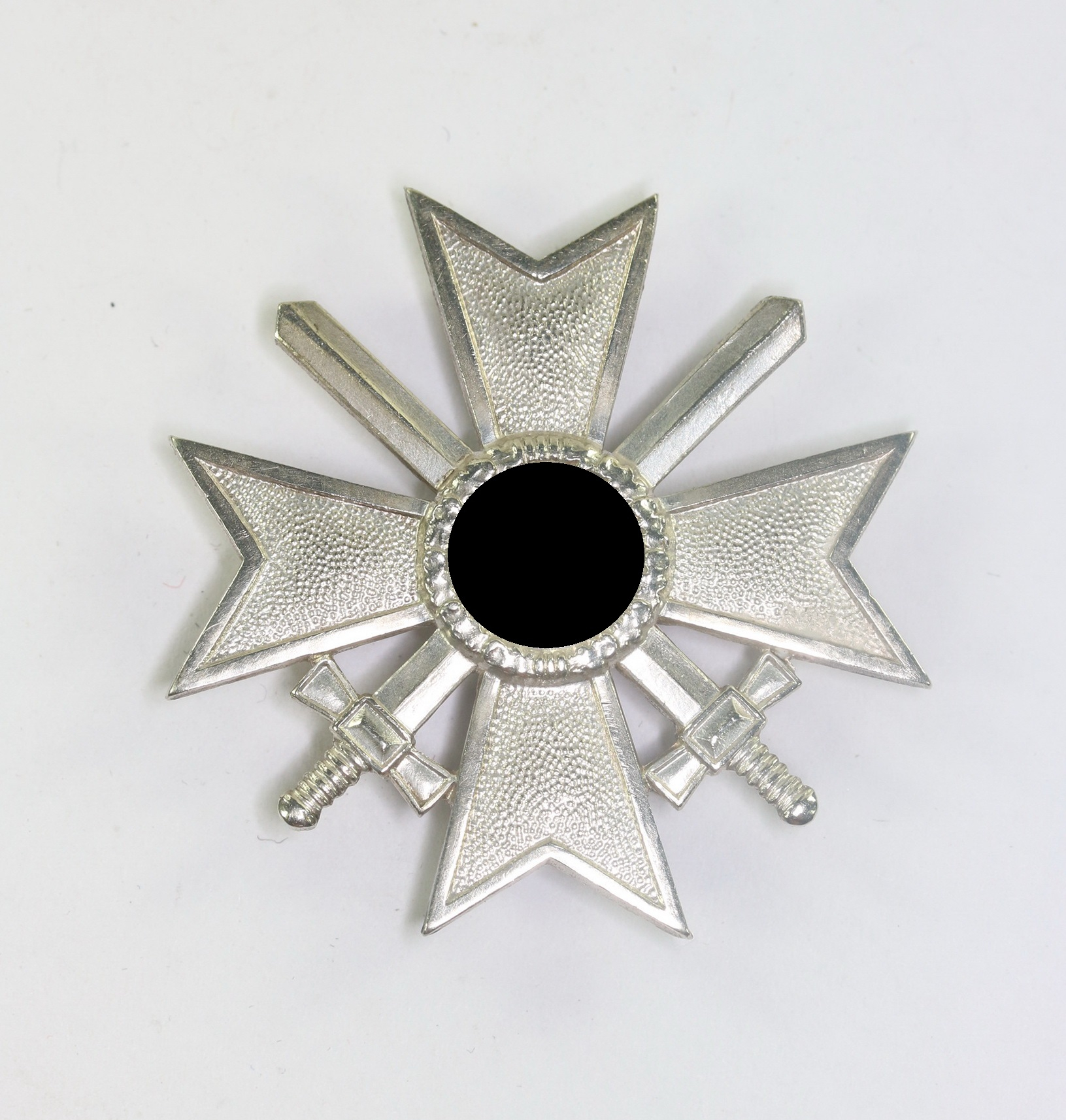 Kriegsverdienstkreuz 1. Klasse mit Schwertern, Julius Bauer Söhne, Zella-Mehlis  – Bild 1