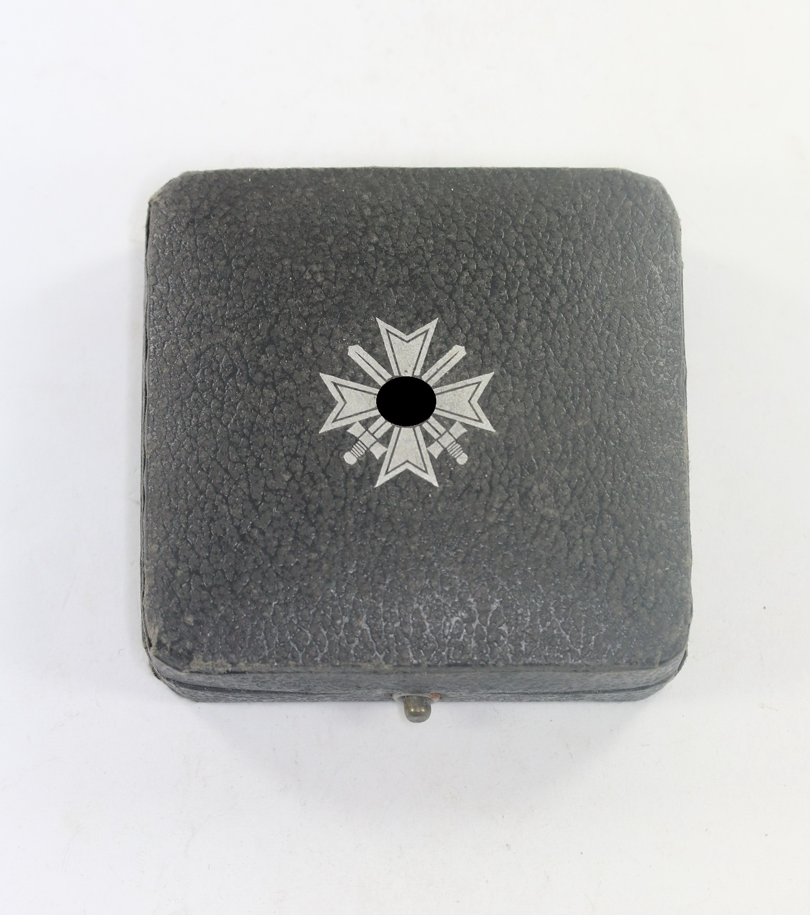 Kriegsverdienstkreuz 1. Klasse mit Schwertern, Kerbach & Oesterheld Dresden A1, mit Hakenkreuz – Bild 1