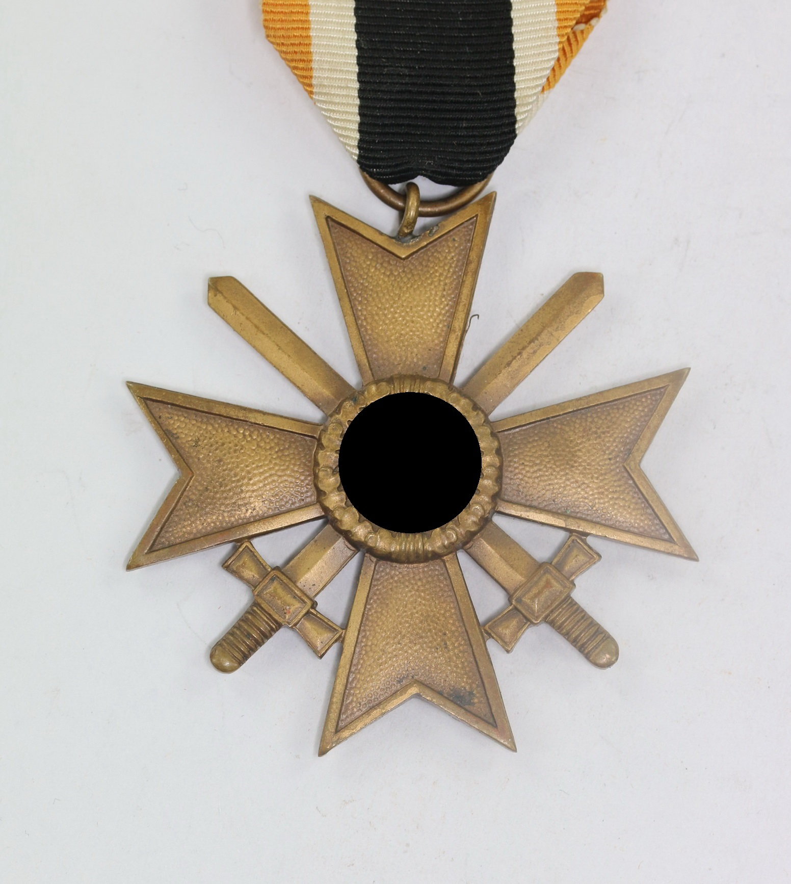 Kriegsverdienstkreuz 2. Klasse mit Schwertern, Buntmetall, oranges Band (!) – Bild 1