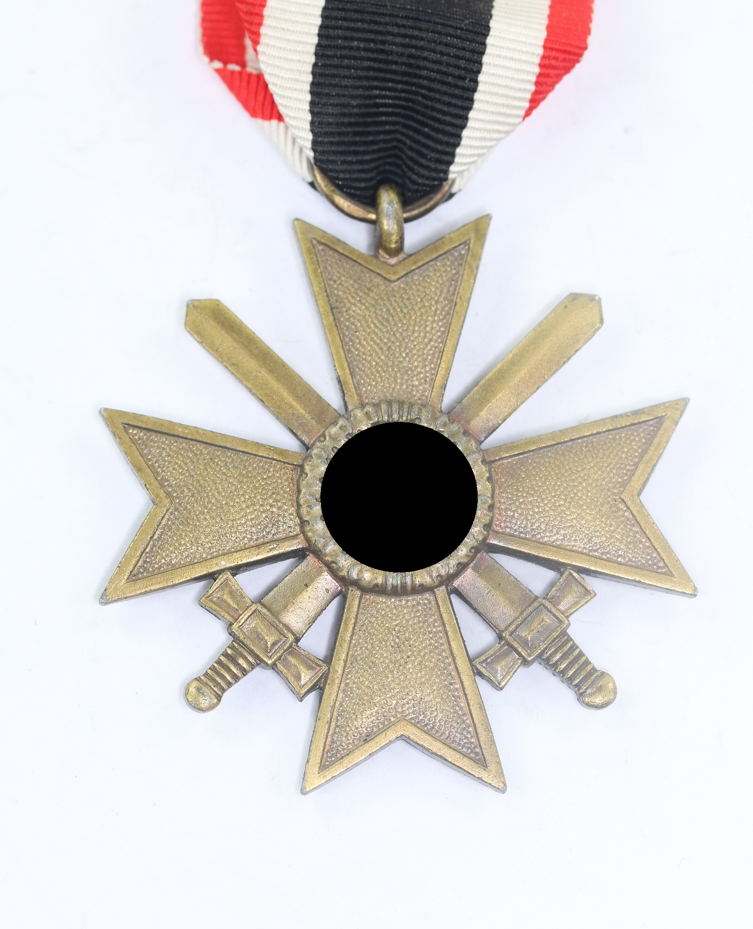 Kriegsverdienstkreuz 2. Klasse mit Schwertern, Hst. 100 (Wächtler & Lange, Mittweida), Zink – Bild 1