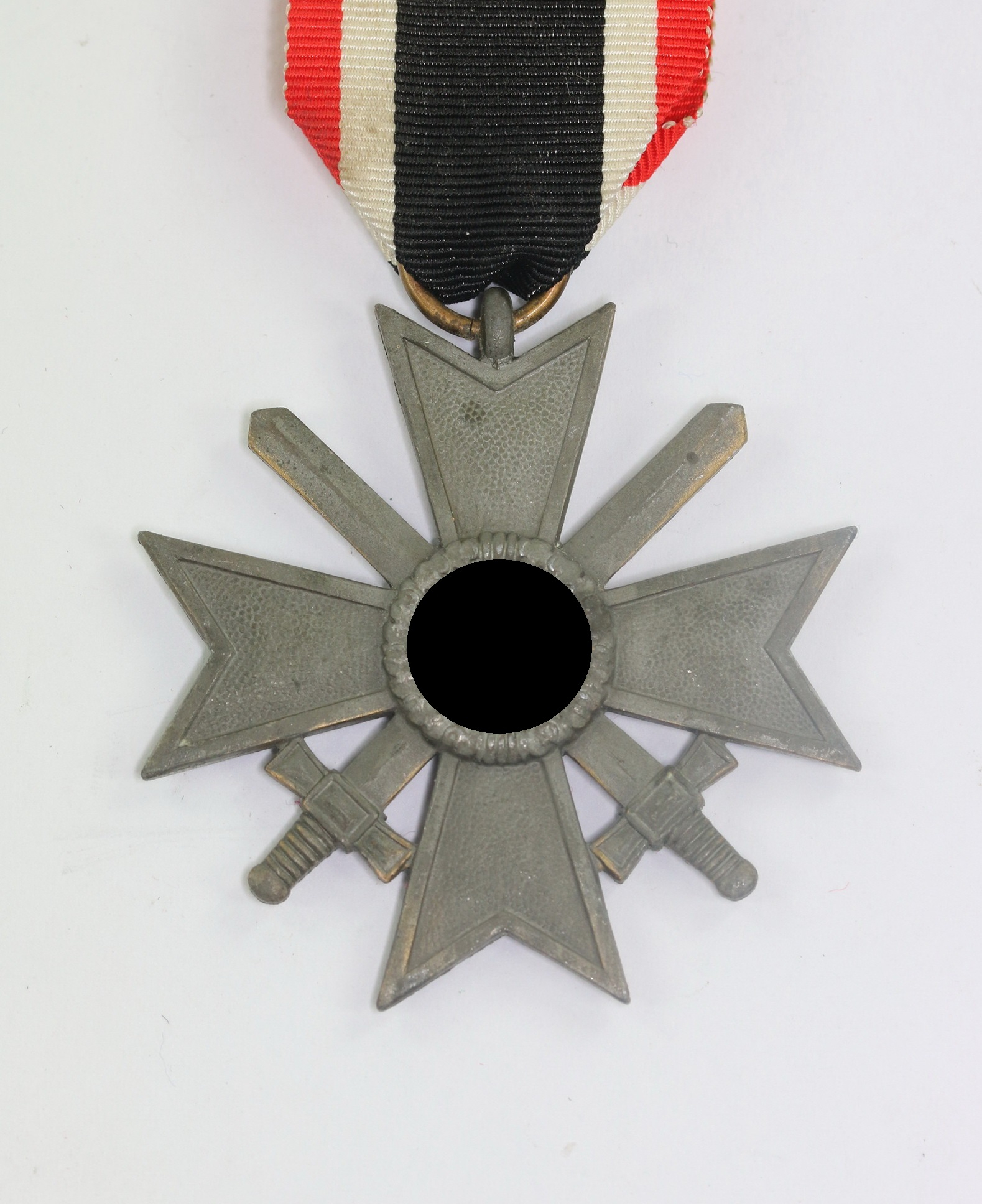 Kriegsverdienstkreuz 2. Klasse mit Schwertern, Hst. 10 (Förster & Barth, Pforzheim) – Bild 1