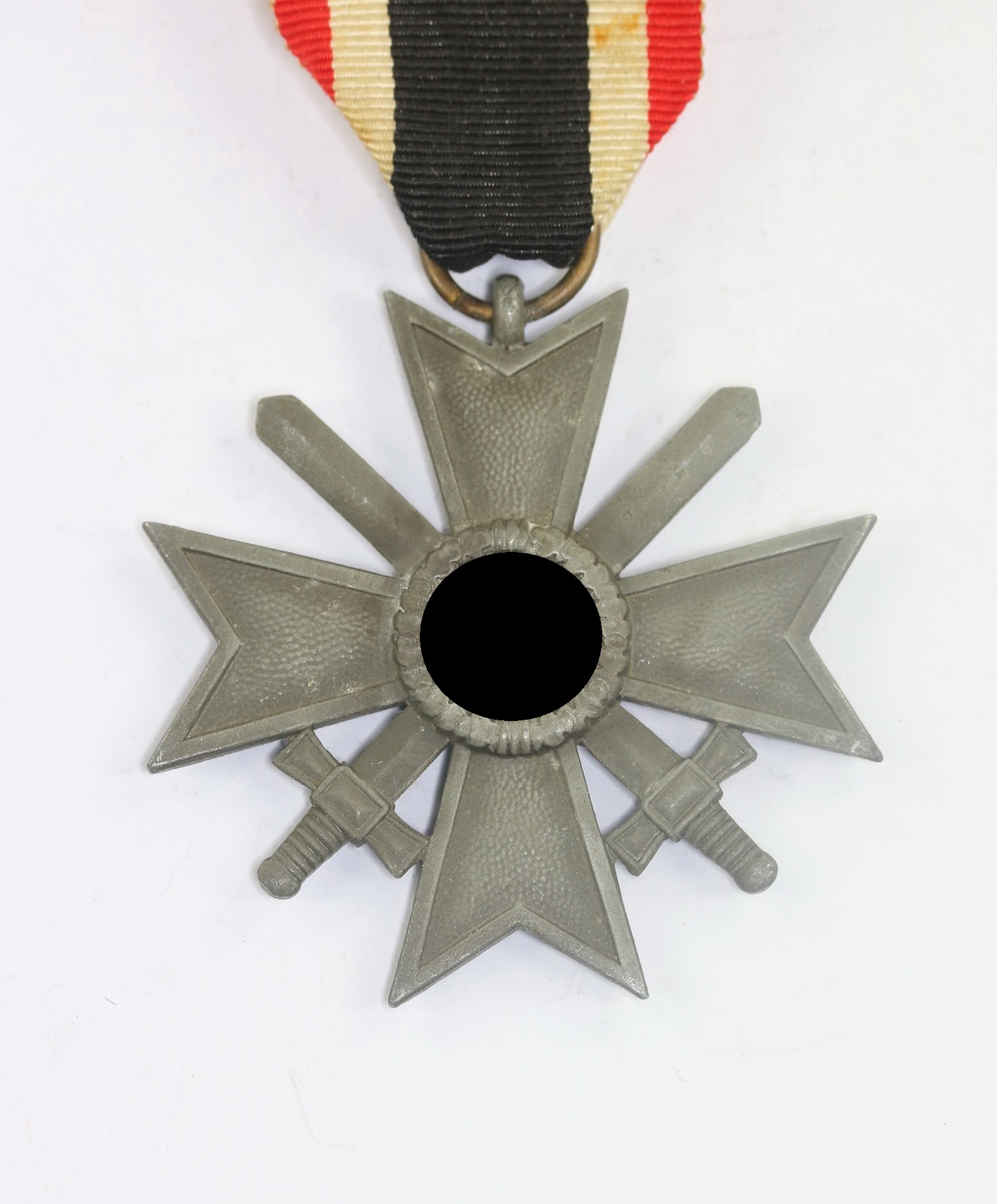 Kriegsverdienstkreuz 2. Klasse mit Schwertern, Hst. 10 (Förster & Barth, Pforzheim) – Bild 1