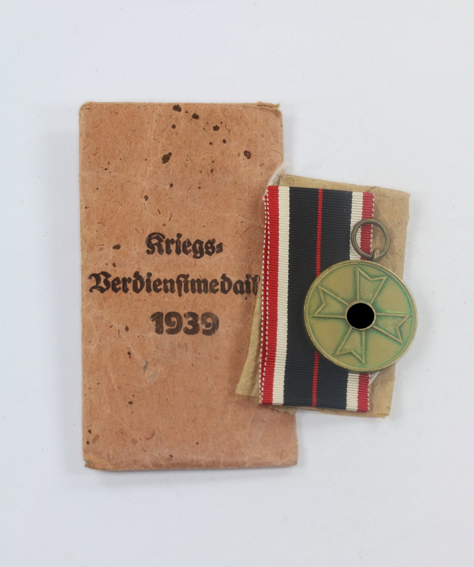 kriegsverdienstmedaille_in_verleihungst_te_franz_klamt_s_ne_gablonznei_e_1__1 Kriegsverdienstmedaille, in Verleihungstüte Franz Klamt & Söne Gablonz/Neiße – Bild 1
