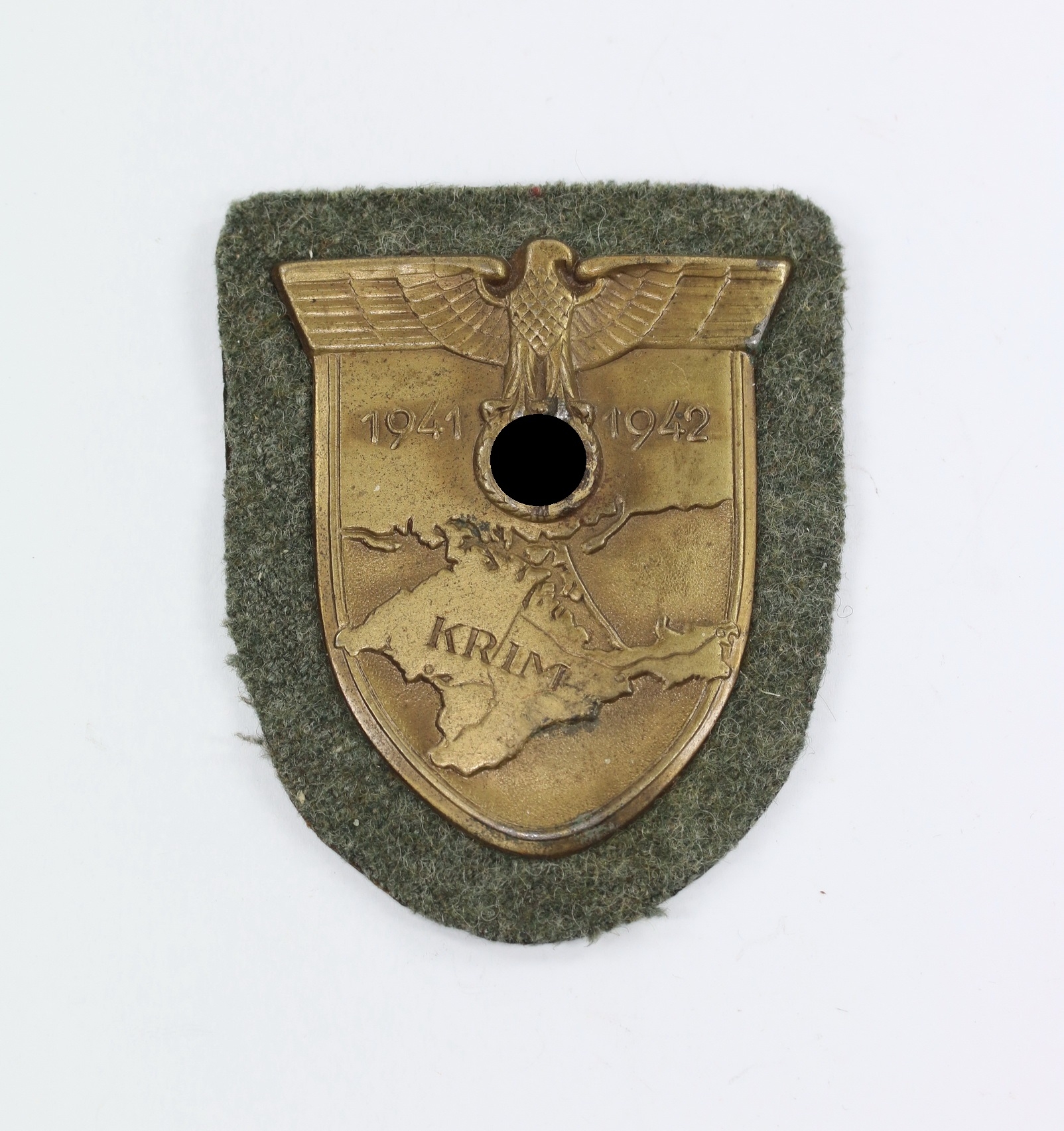 krimschild_auf_heeresstoff_wilhelm_deumer_1__1 Krimschild auf Heeresstoff, Wilhelm Deumer – Bild 1