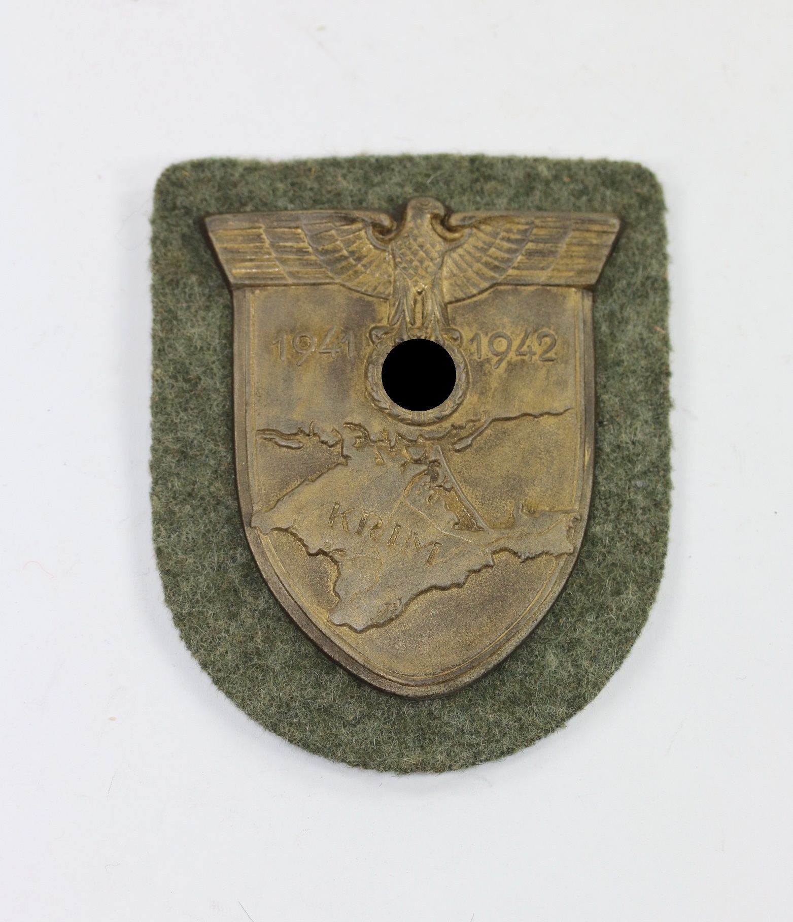 krimschild_auf_heeresstoff_wilhelm_deumer_1__1_1 Krimschild auf Heeresstoff, Wilhelm Deumer – Bild 1