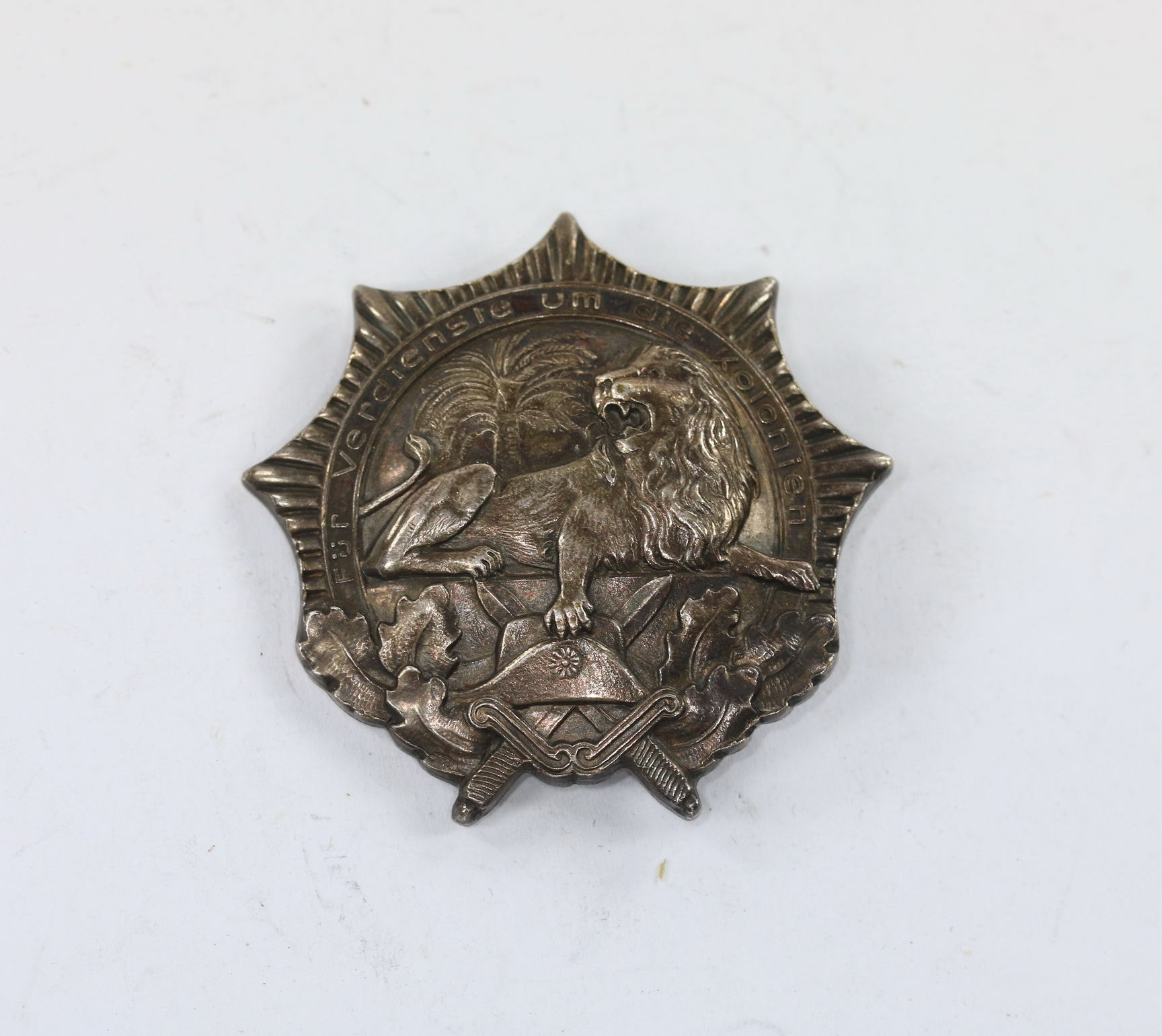 l_wenorden_in_silber_f_r_verdienste_um_die_kolonien_1_ Löwenorden in Silber, Für Verdienste um die Kolonien – Bild 1