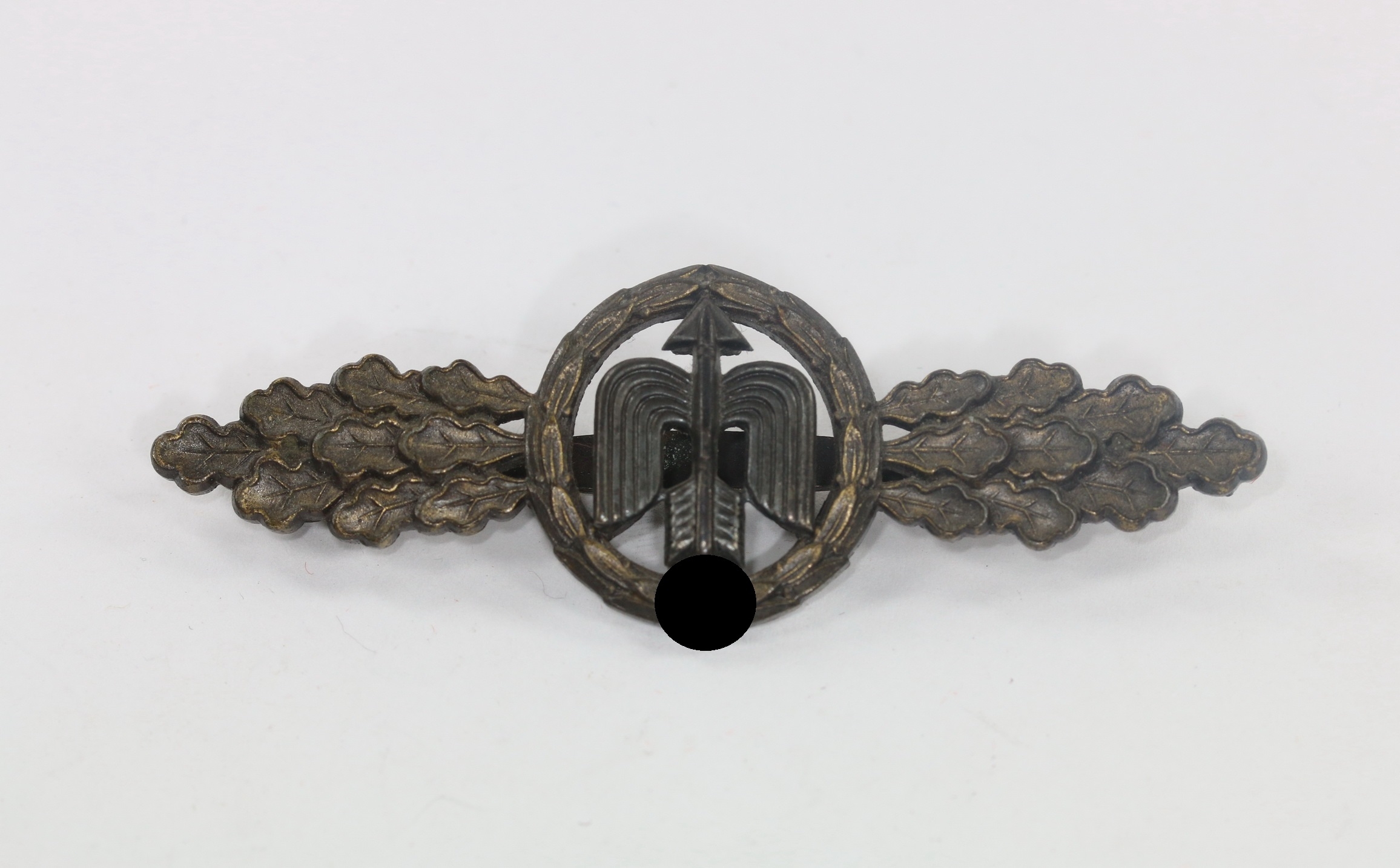 Frontflugspange für Jäger in Bronze, Hst. G.H. Osang Dresden – Bild 1