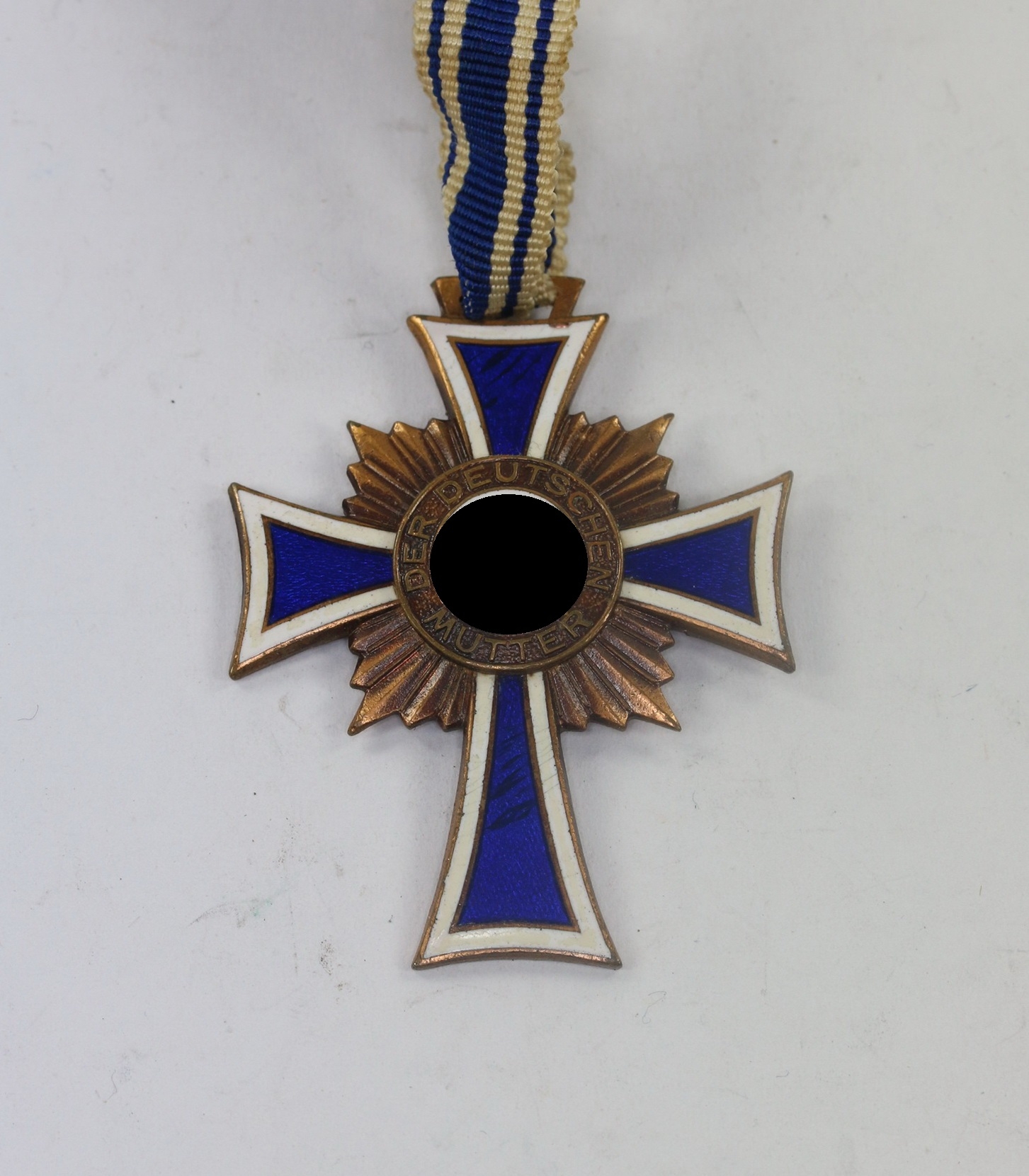  Mutterkreuz in Bronze, 16. Dezember 1938 Adolf Hitler – Bild 1