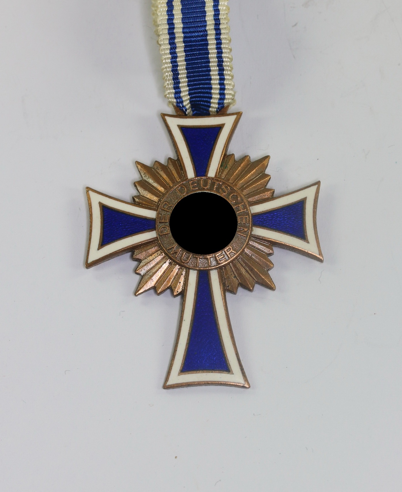 mutterkreuz_in_bronze_1__42 Mutterkreuz in Bronze – Bild 1