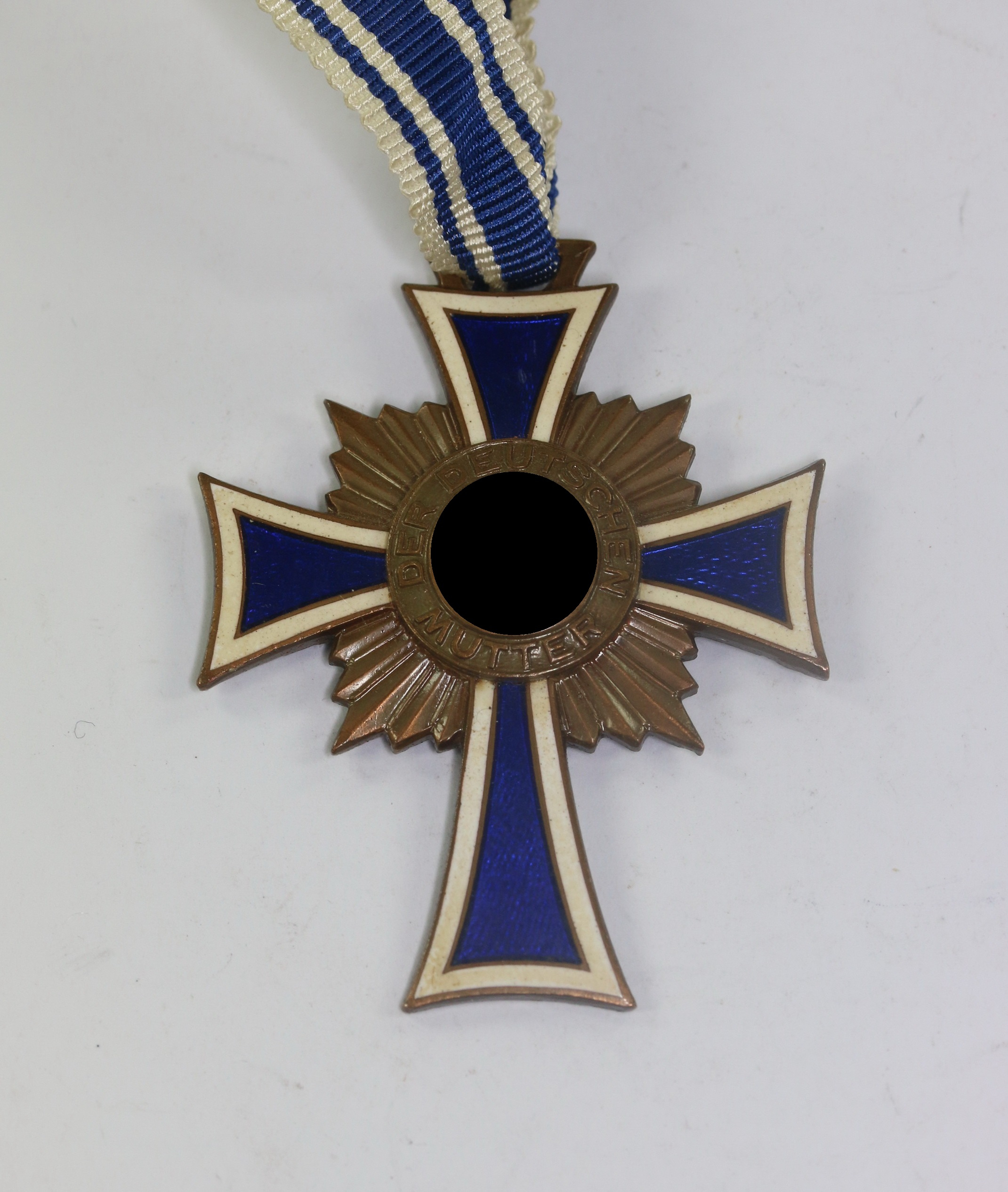 mutterkreuz_in_bronze_3 Mutterkreuz in Bronze (3. Stufe) – Bild 1