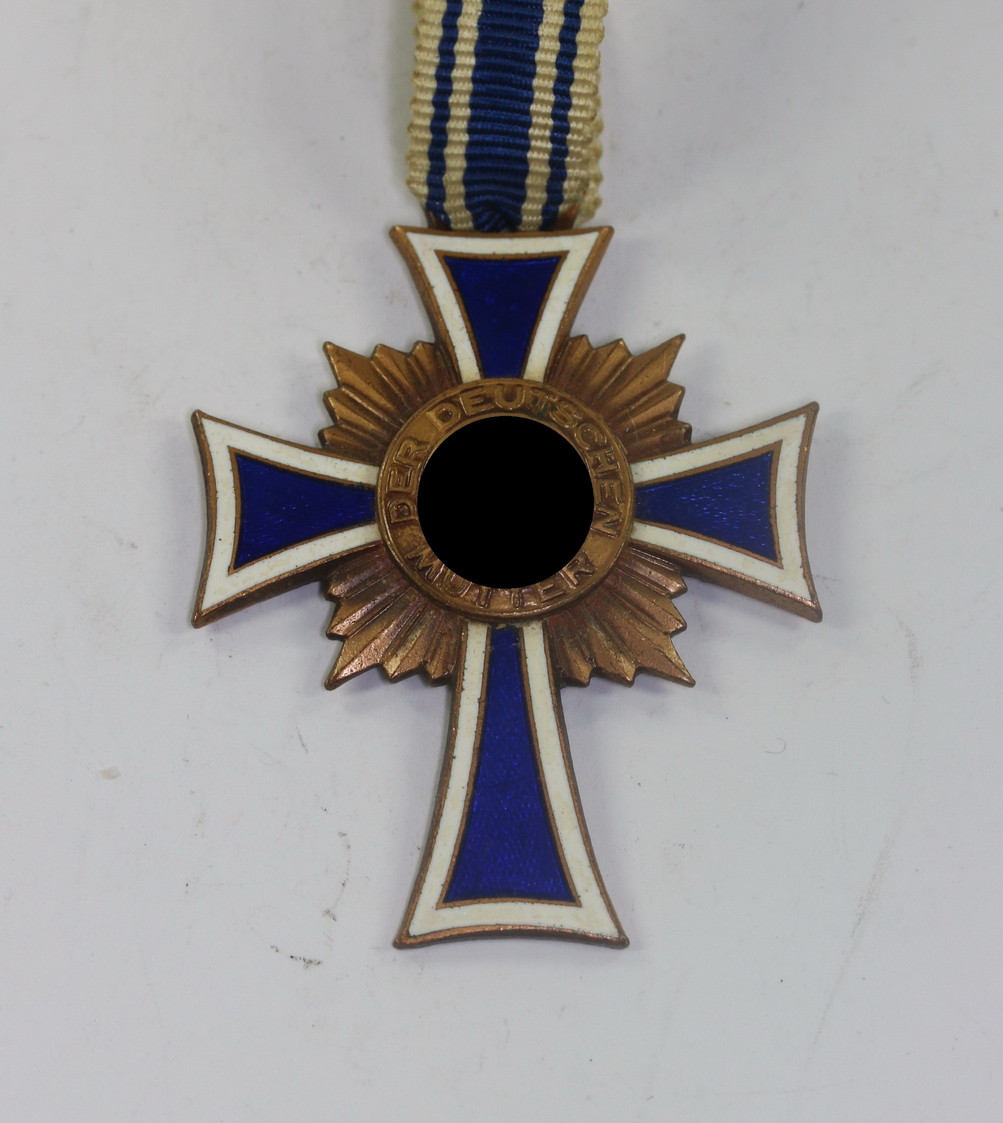 mutterkreuz_in_bronze_3 Mutterkreuz in Bronze (3. Stufe) – Bild 1