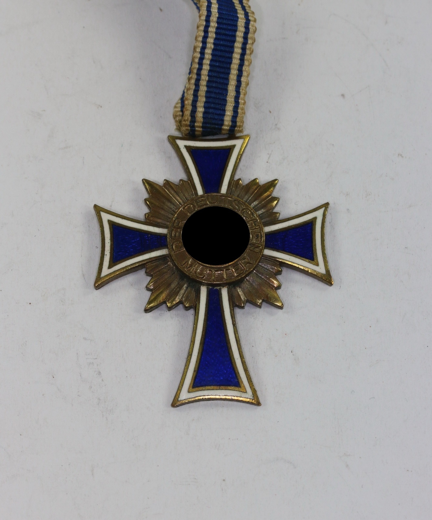 mutterkreuz_in_bronze_der_deutschen_mutter_1__1_10 Mutterkreuz in Bronze, Der Deutschen Mutter – Bild 1