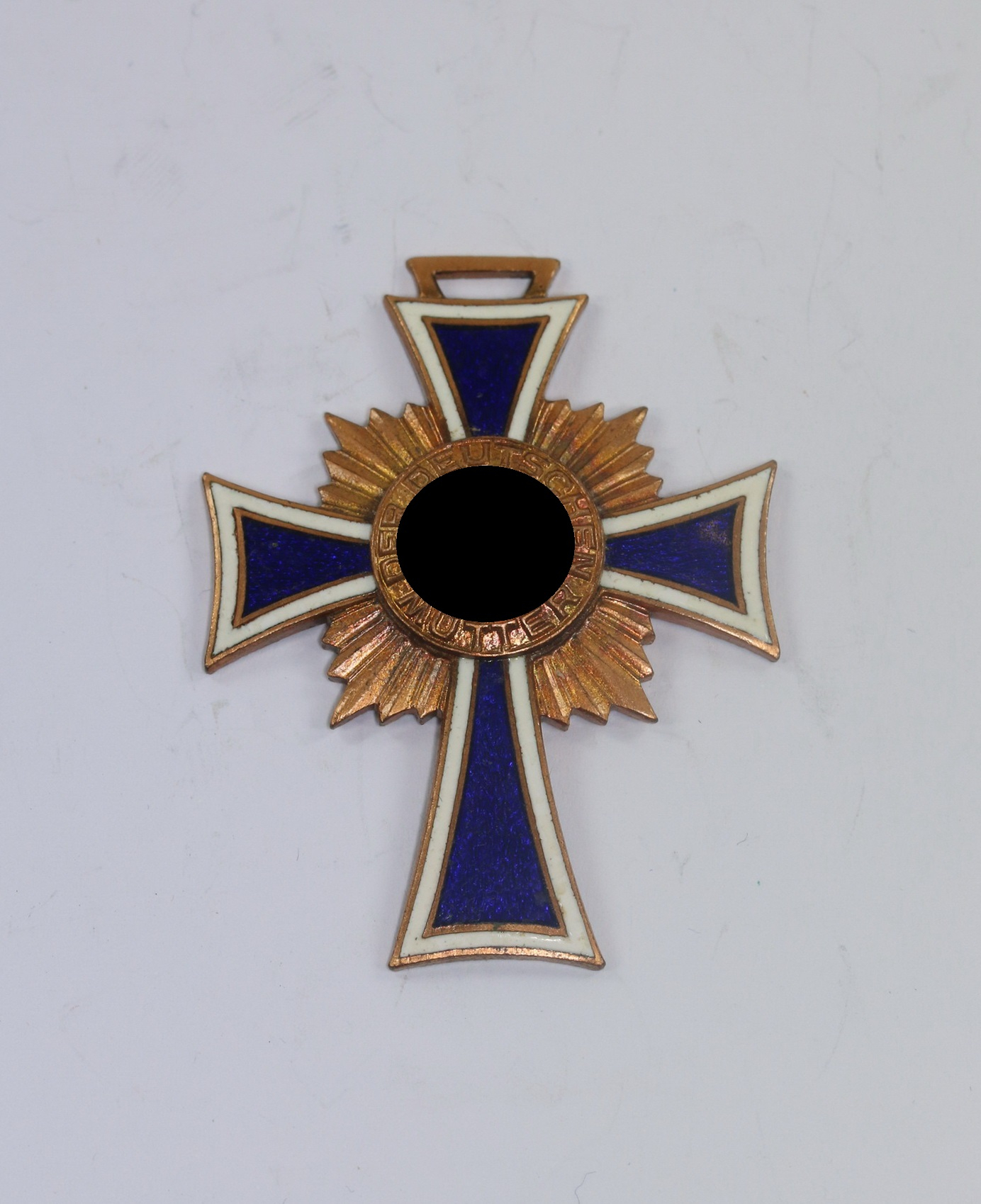 mutterkreuz_in_bronze_ohne_band_1__1 Mutterkreuz in Bronze – Bild 1