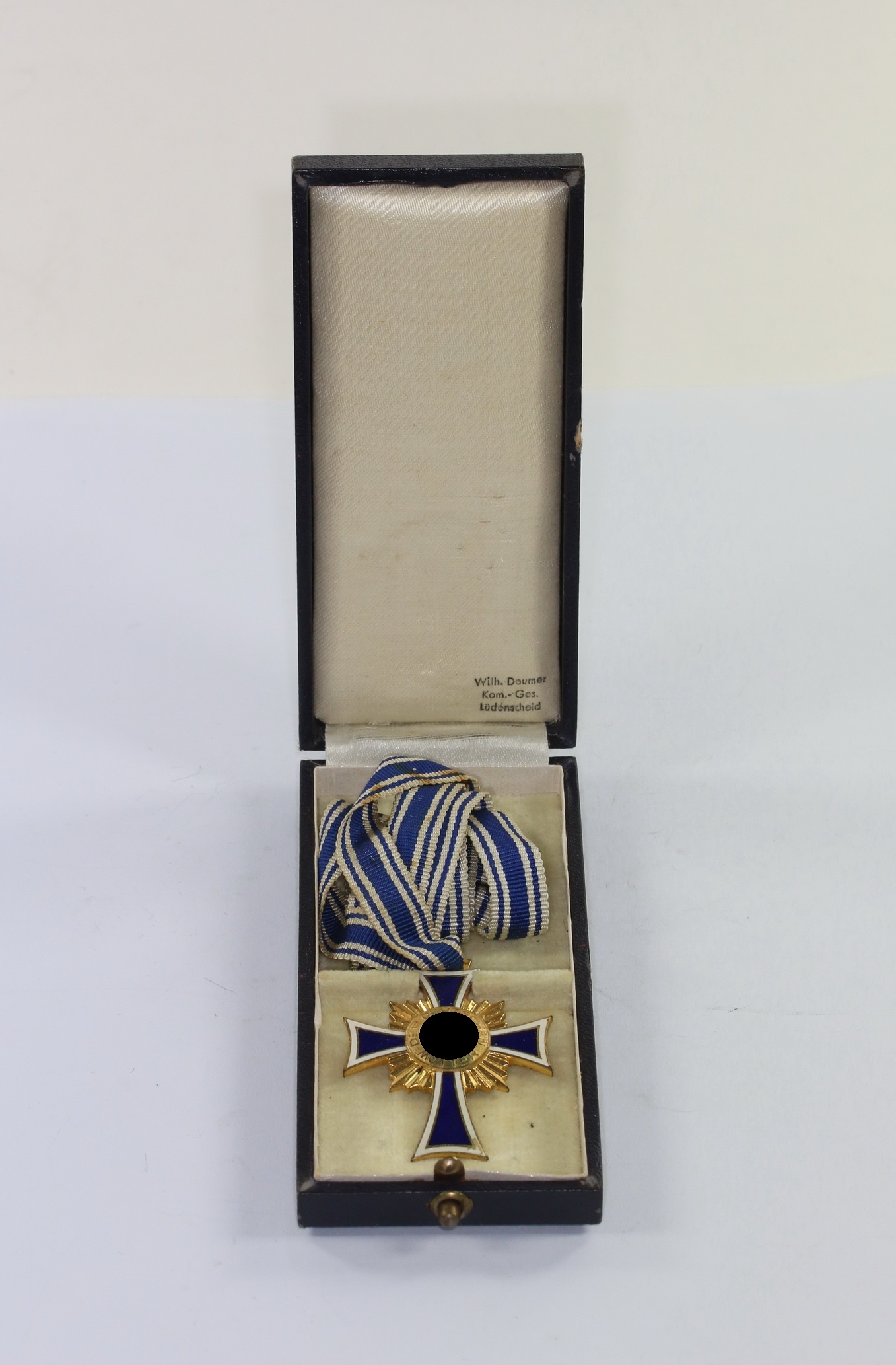 mutterkreuz_in_gold_im_etui_deumer_1__1_1 Mutterkreuz in Gold, im Etui, Deumer – Bild 1
