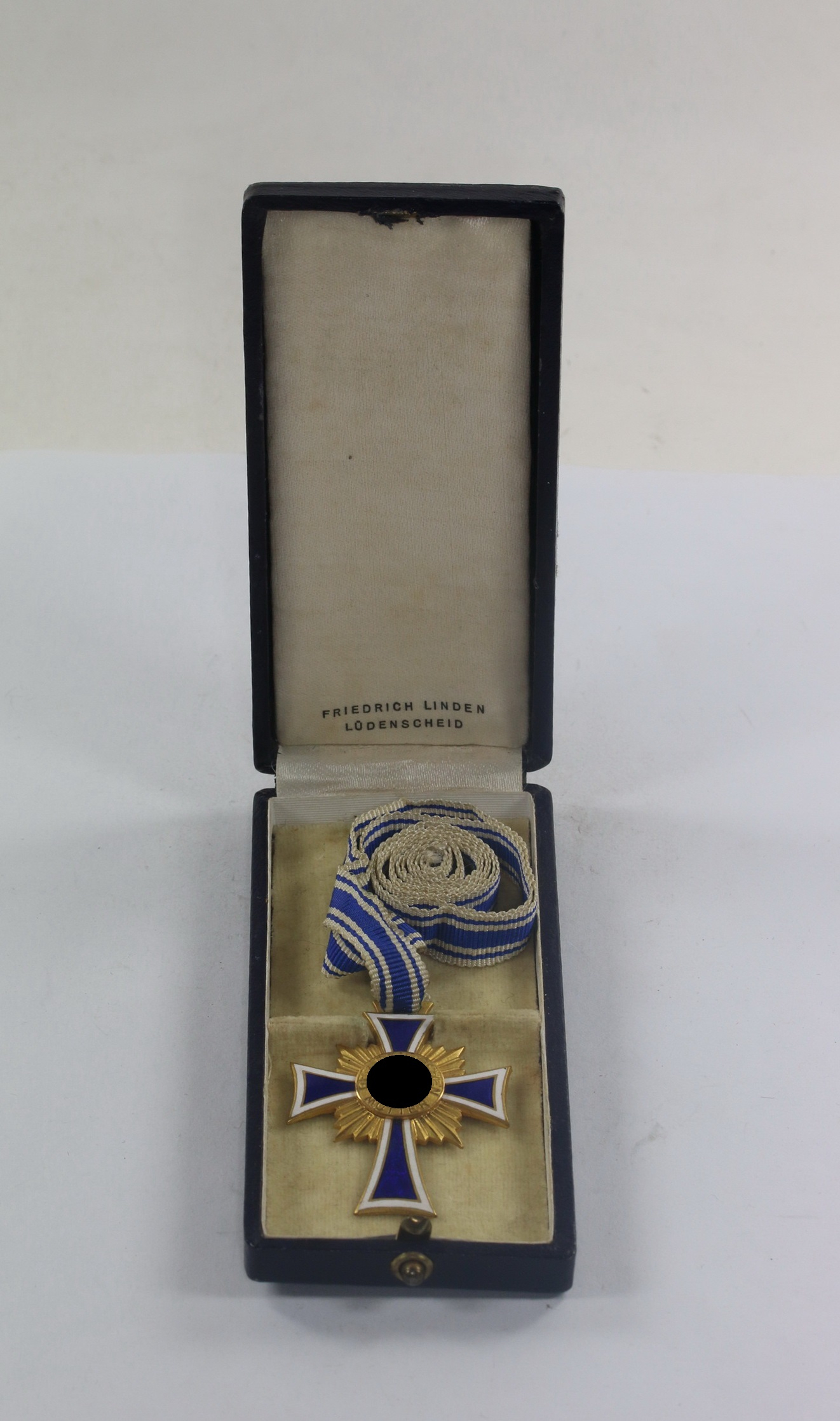  Mutterkreuz in Gold, im Etui Friedrich Linden Lüdenscheid – Bild 1