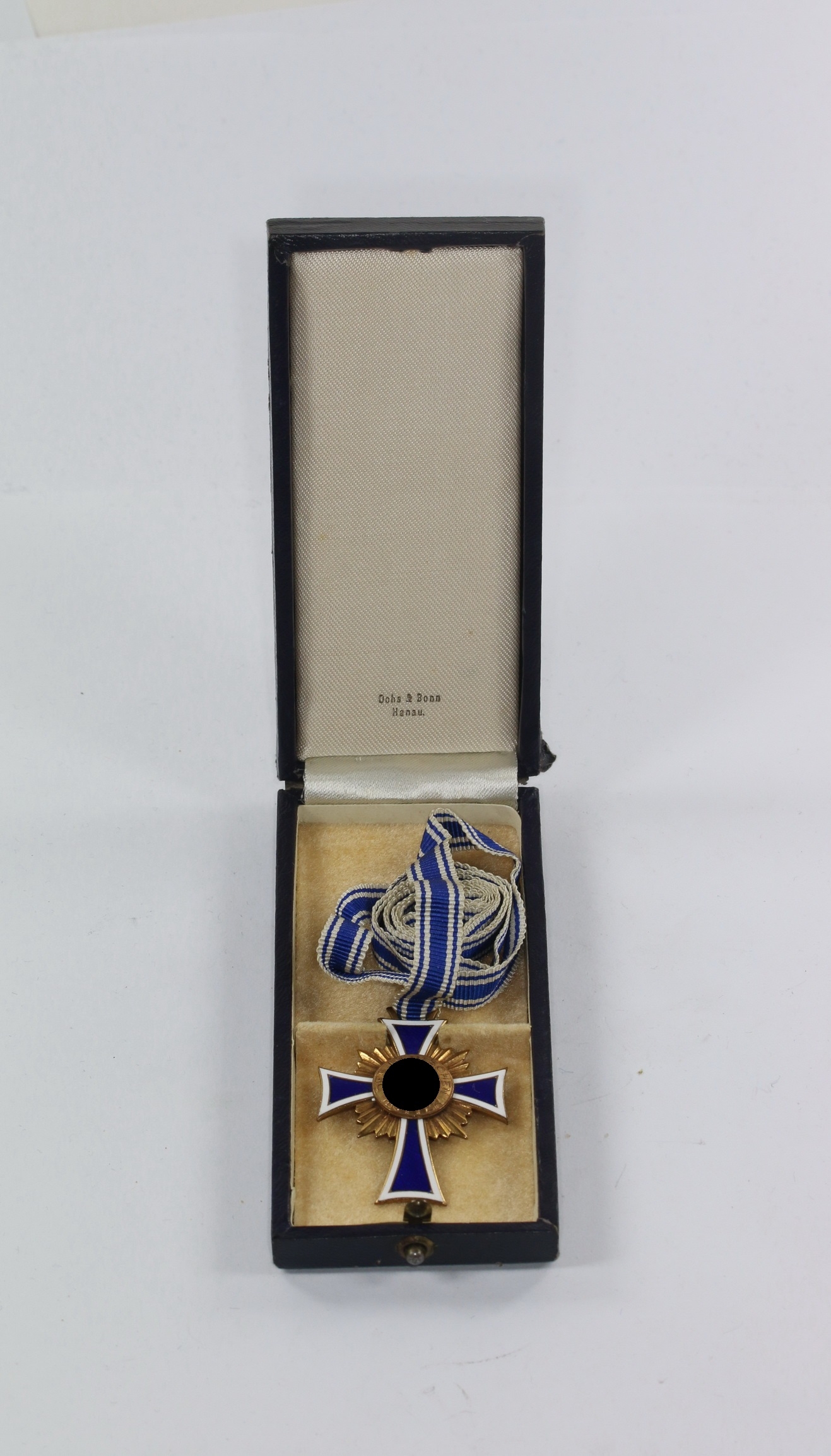 mutterkreuz_in_gold_im_etui_glaser_sohn_dresden_1__1_1 Mutterkreuz in Gold, im Etui, Ochs & Bonn Hanau – Bild 1