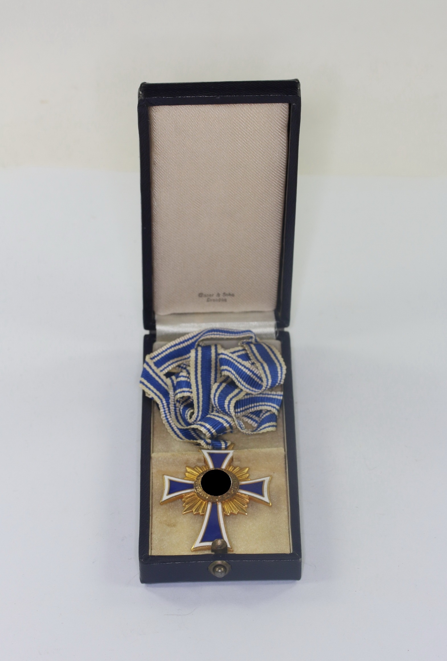  Mutterkreuz in Gold, im Etui, Glaser & Sohn Dresden – Bild 1