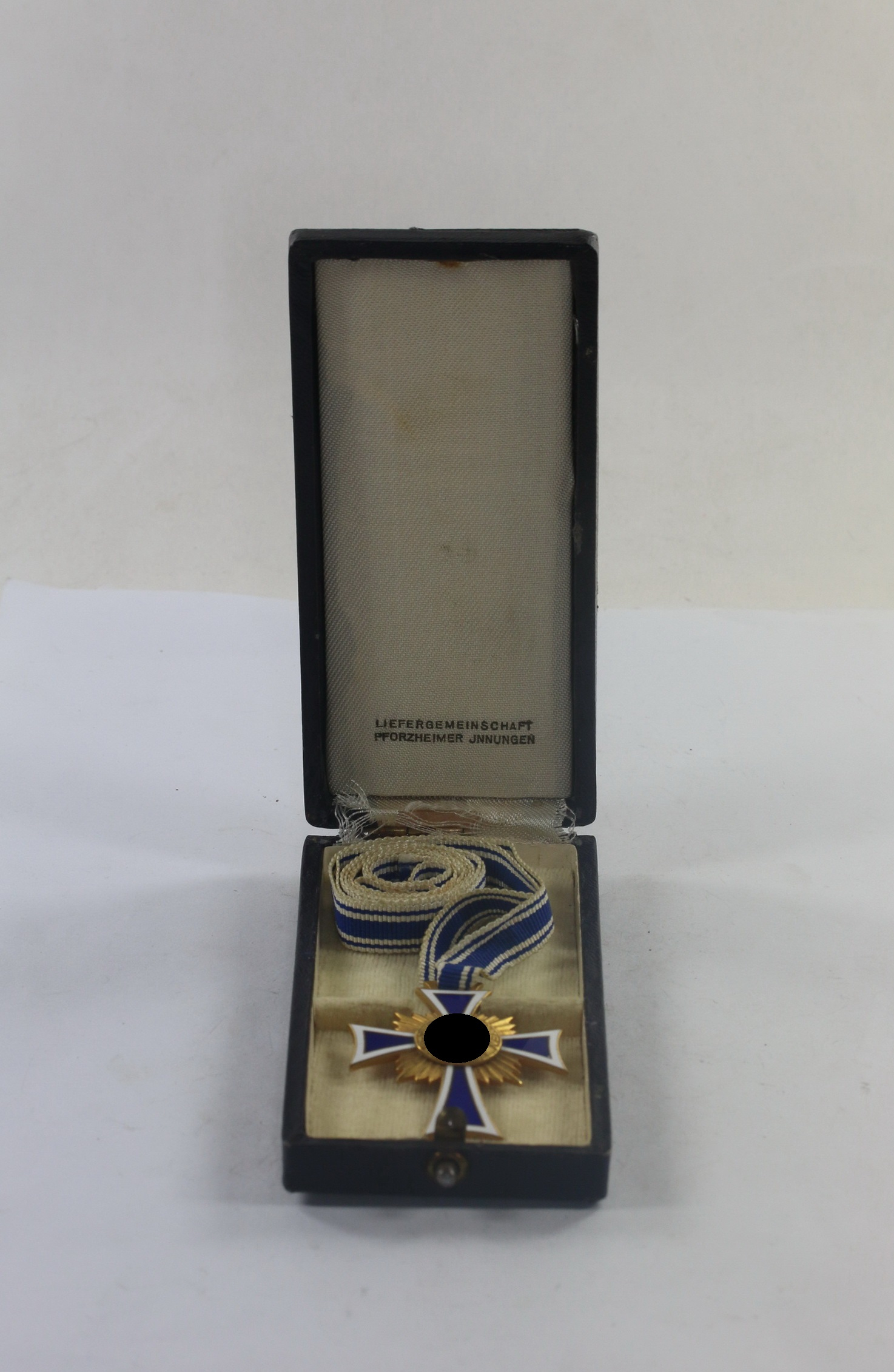 Mutterkreuz in Gold, im Etui Liefergemeinschaft Pforzheimer Innungen – Bild 1